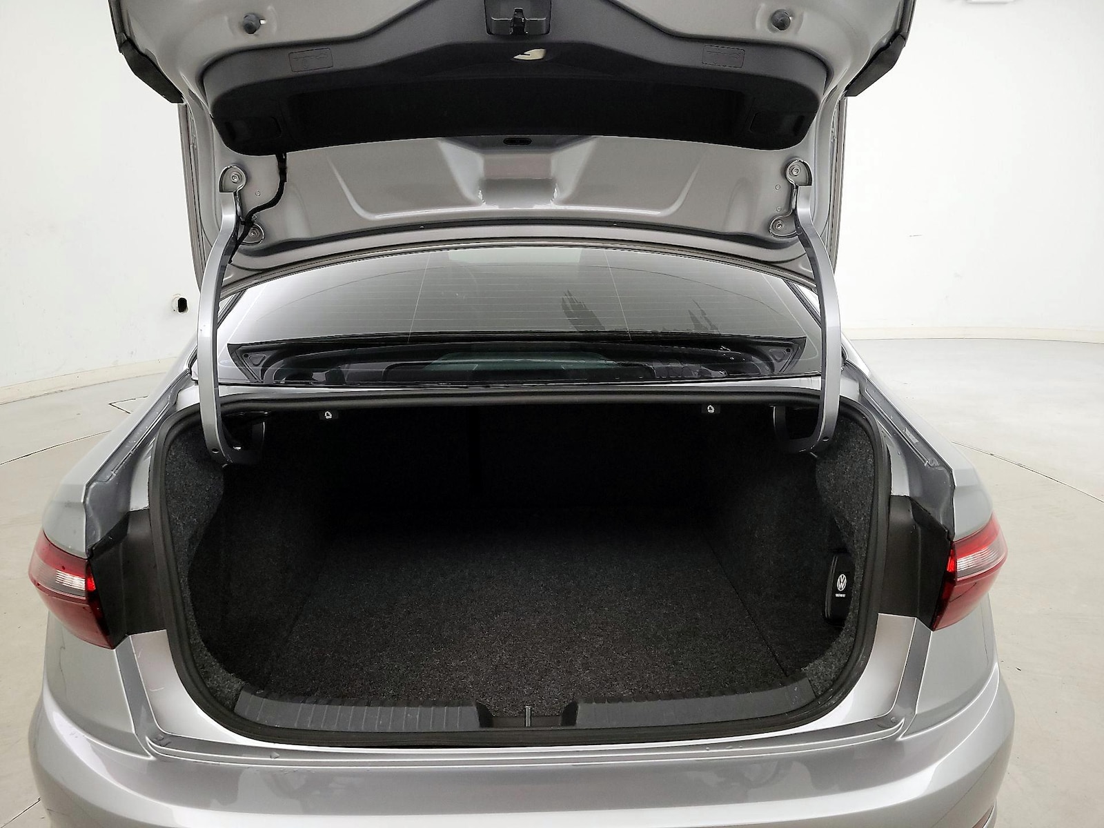 2021 Volkswagen Jetta SE - Photo 22
