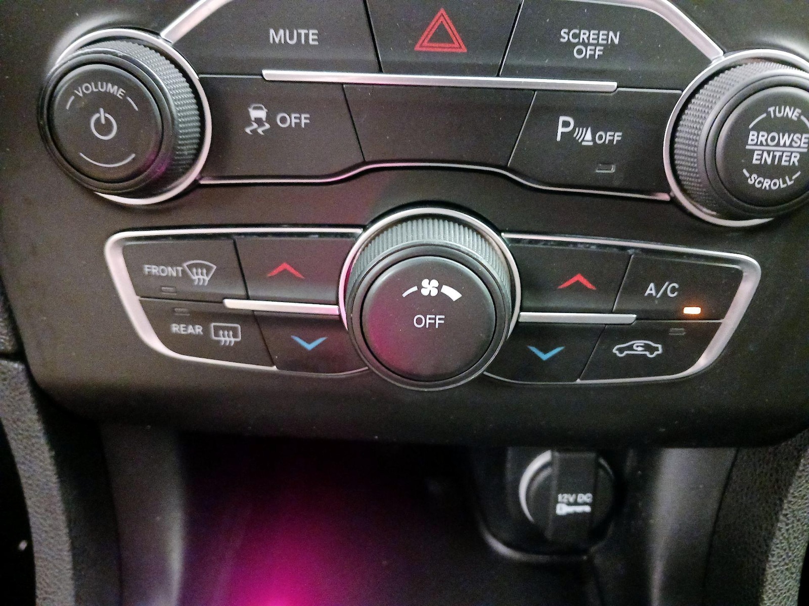 2021 Dodge Charger SXT - Photo 17