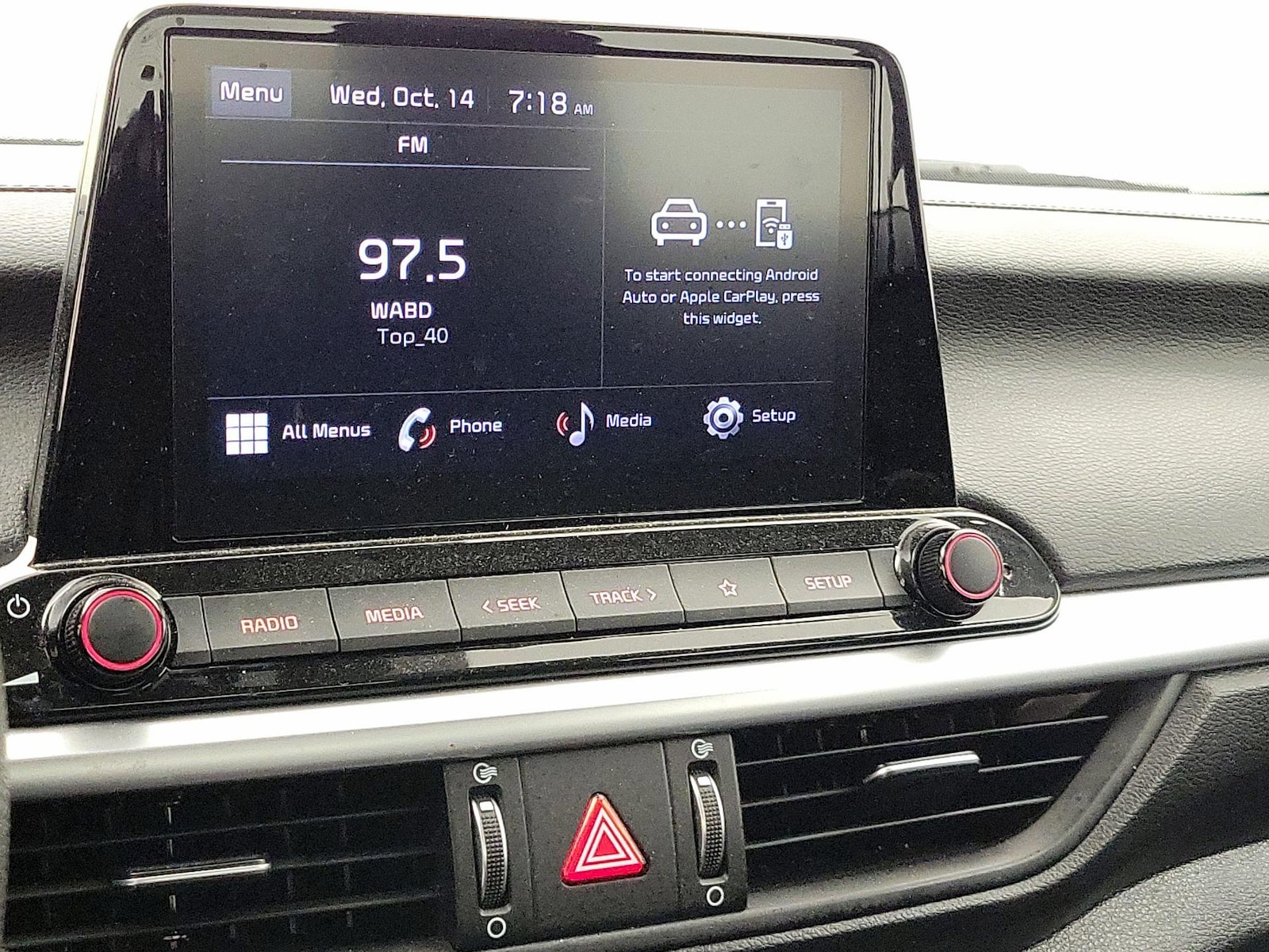 2024 Kia Forte LXS - Photo 16