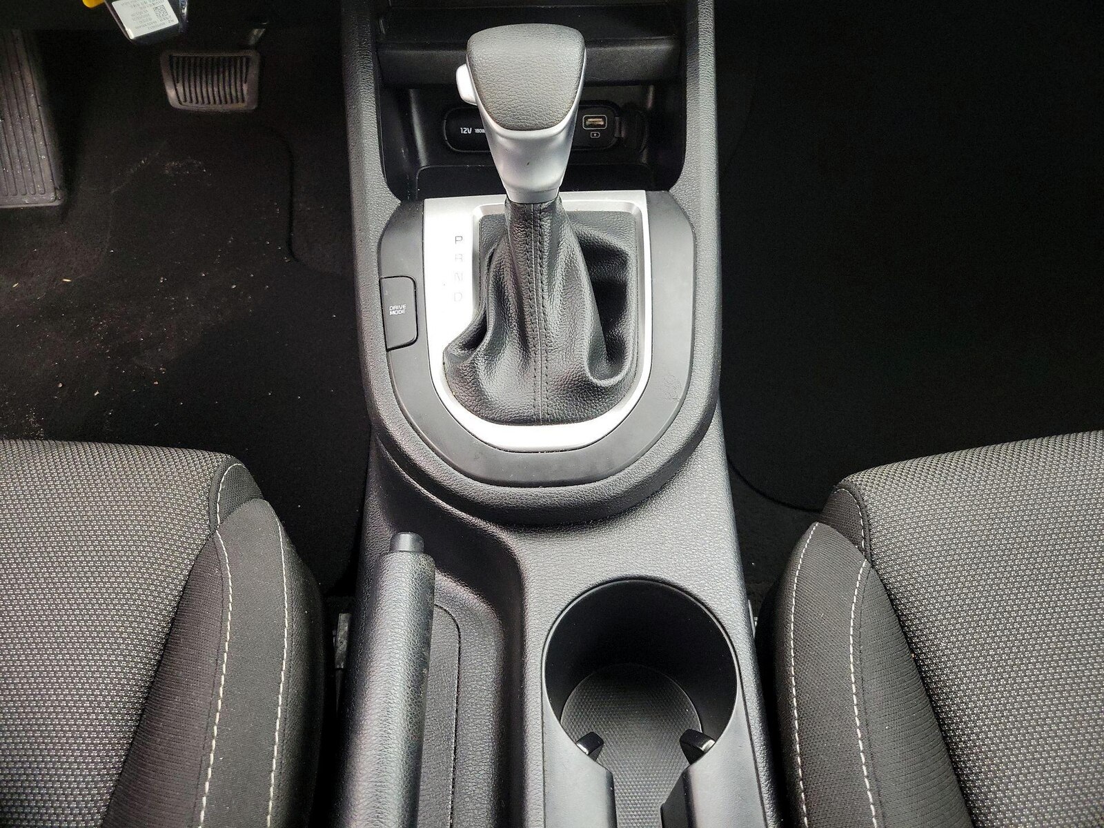 2024 Kia Forte LXS - Photo 18