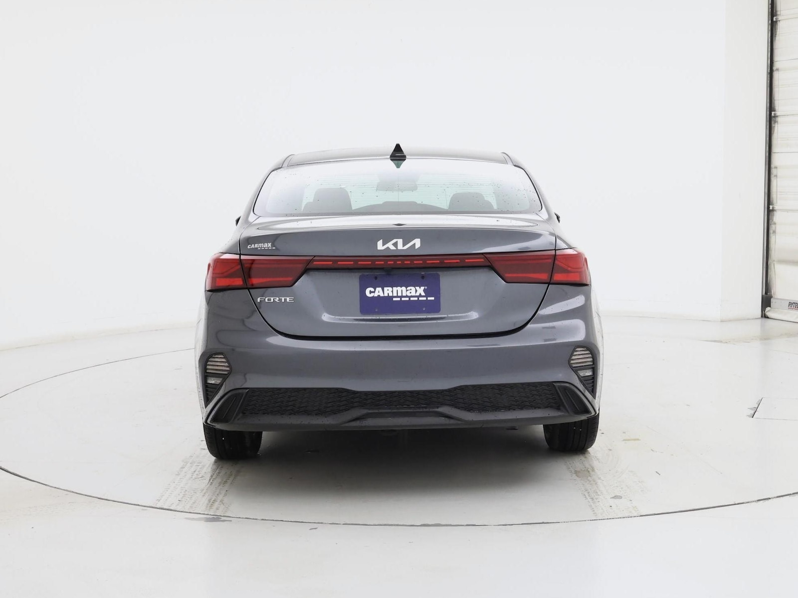 2024 Kia Forte LXS - Photo 7