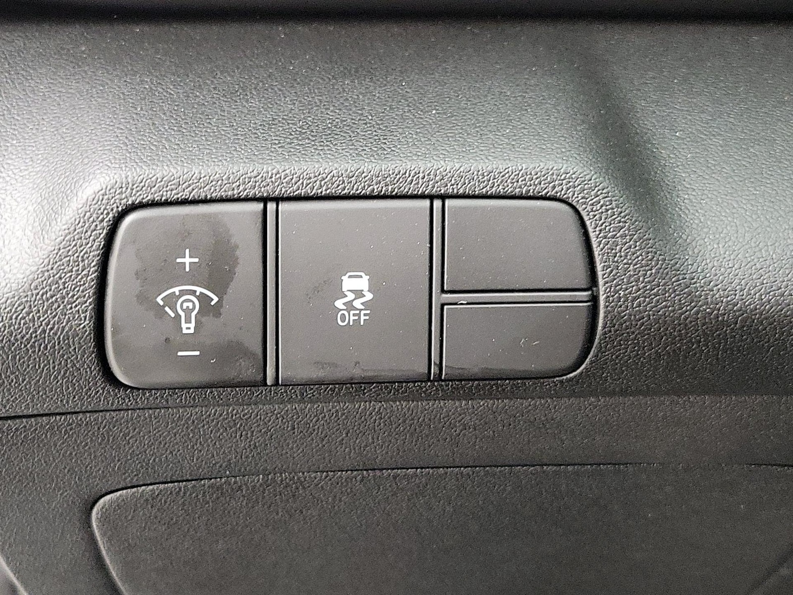 2025 Hyundai Elantra SEL - Photo 14