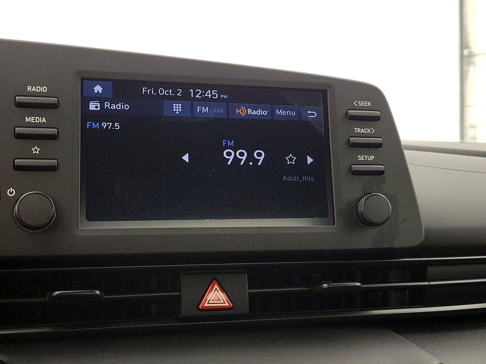 2025 Hyundai Elantra SEL - Photo 16