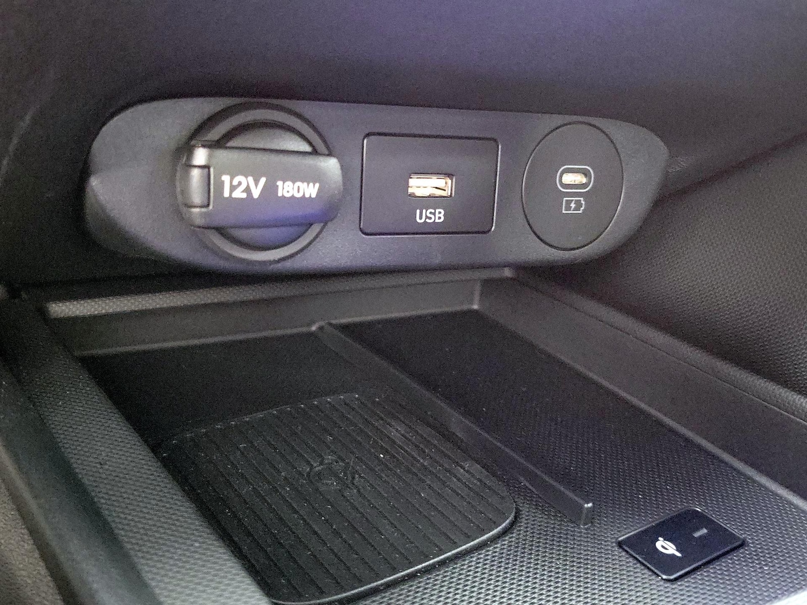 2025 Hyundai Elantra SEL - Photo 19