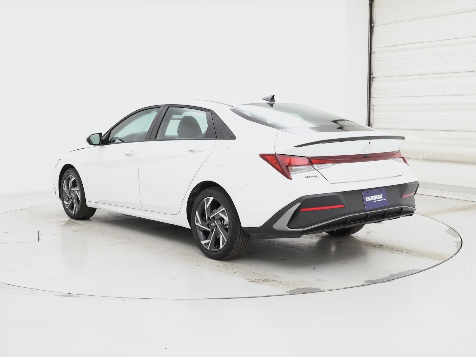 2025 Hyundai Elantra SEL - Photo 3