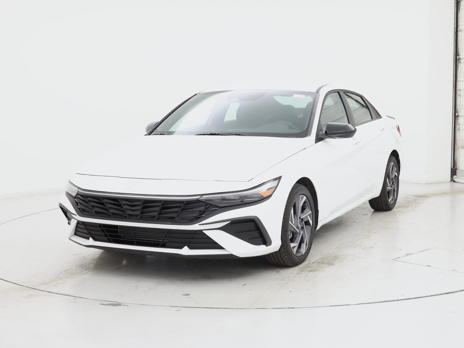 2025 Hyundai Elantra SEL - Photo 5