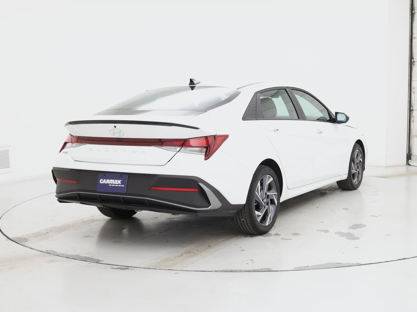 2025 Hyundai Elantra SEL - Photo 9