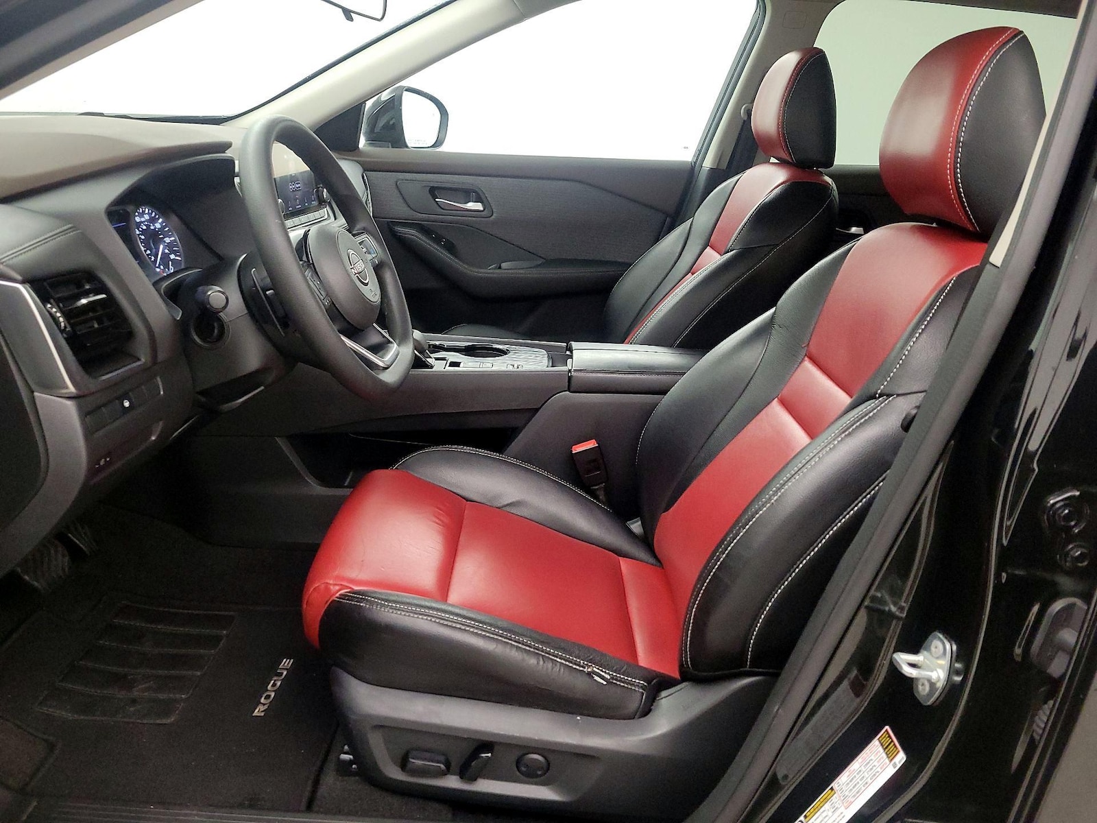Power Seat(s) & Leather Seats