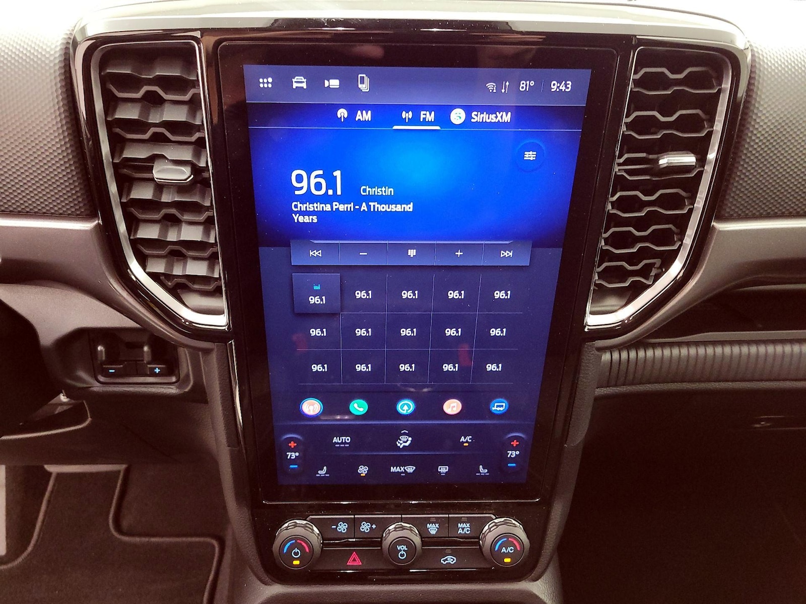 2024 Ford Ranger XLT - Photo 16