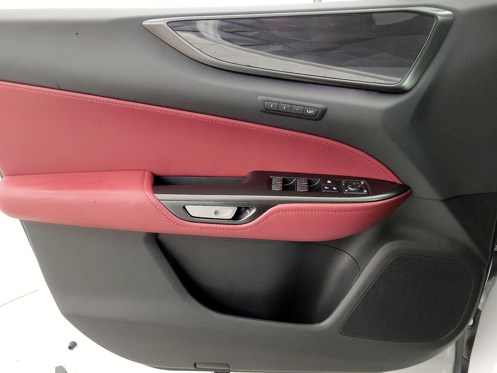 2026 Lexus NX 350 - Photo 13
