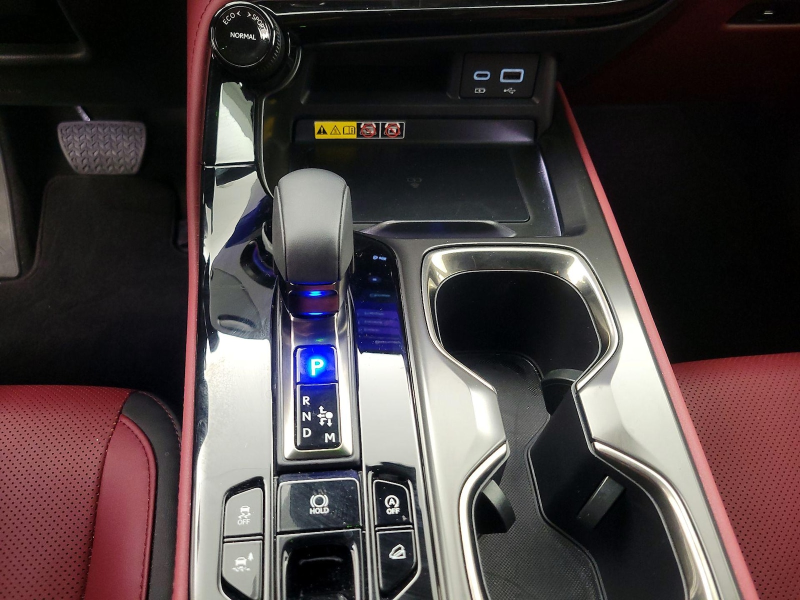 2026 Lexus NX 350 - Photo 18