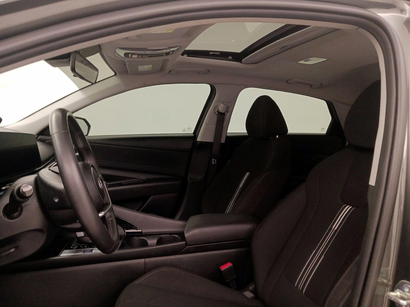 Sunroof(s) & Overhead Airbags