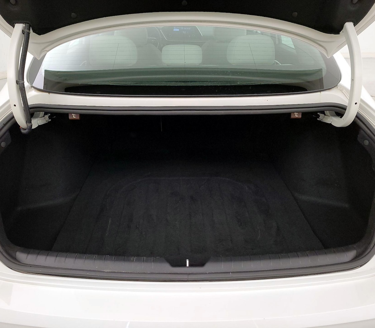 Trunk/Cargo (Seats Up)