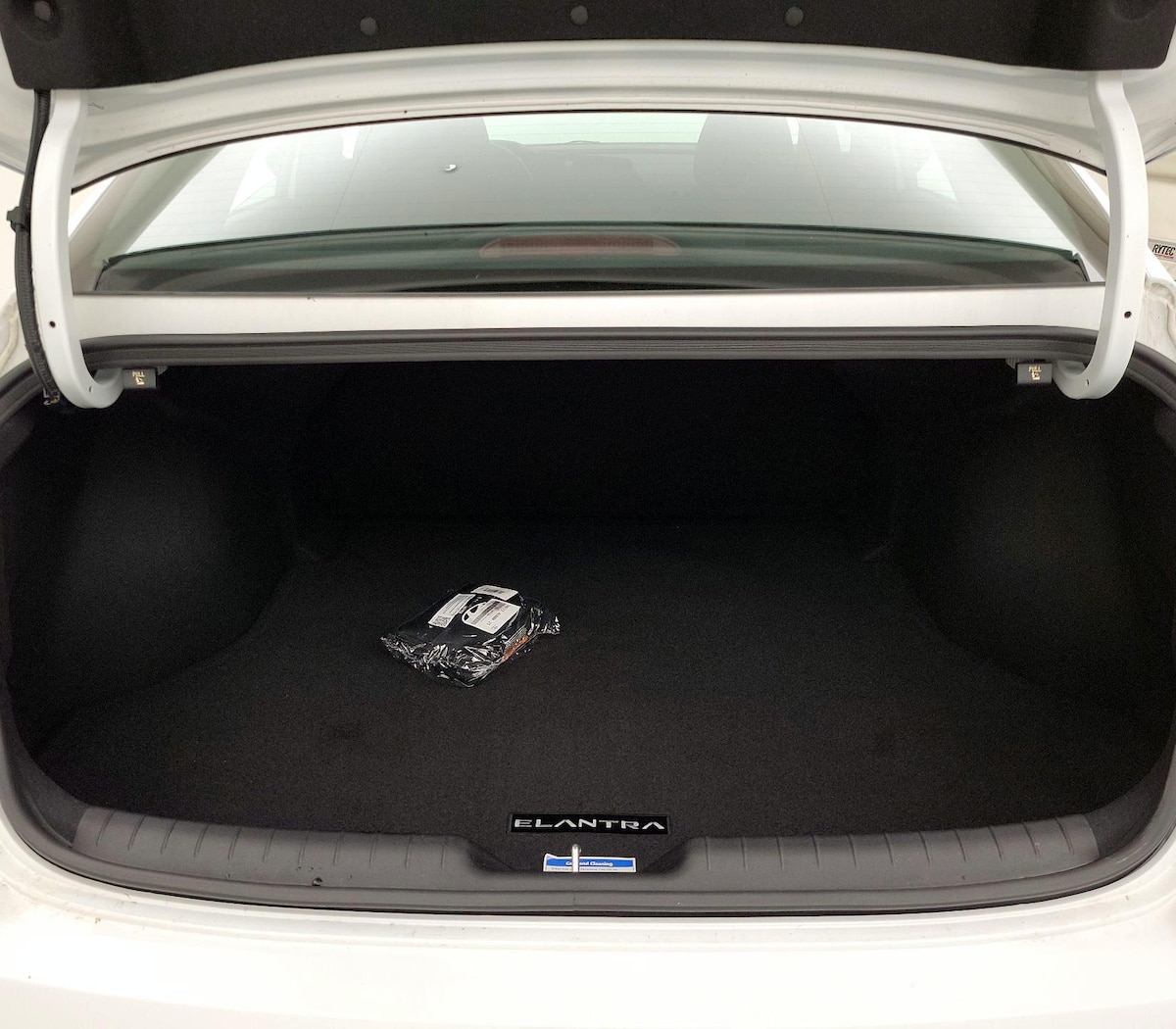 Trunk/Cargo (Seats Up)