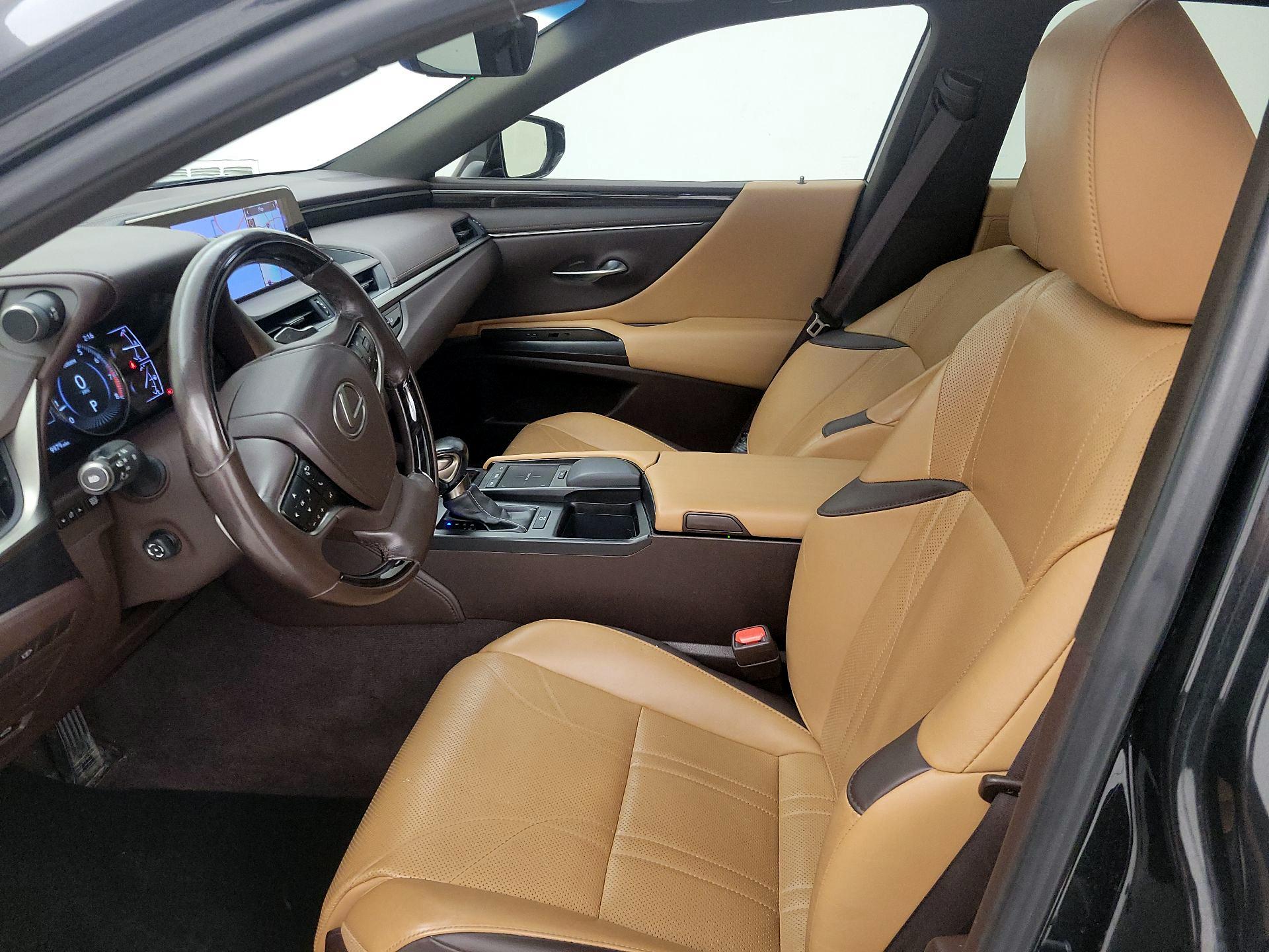 Thumbnail: 2019 Lexus ES - 11