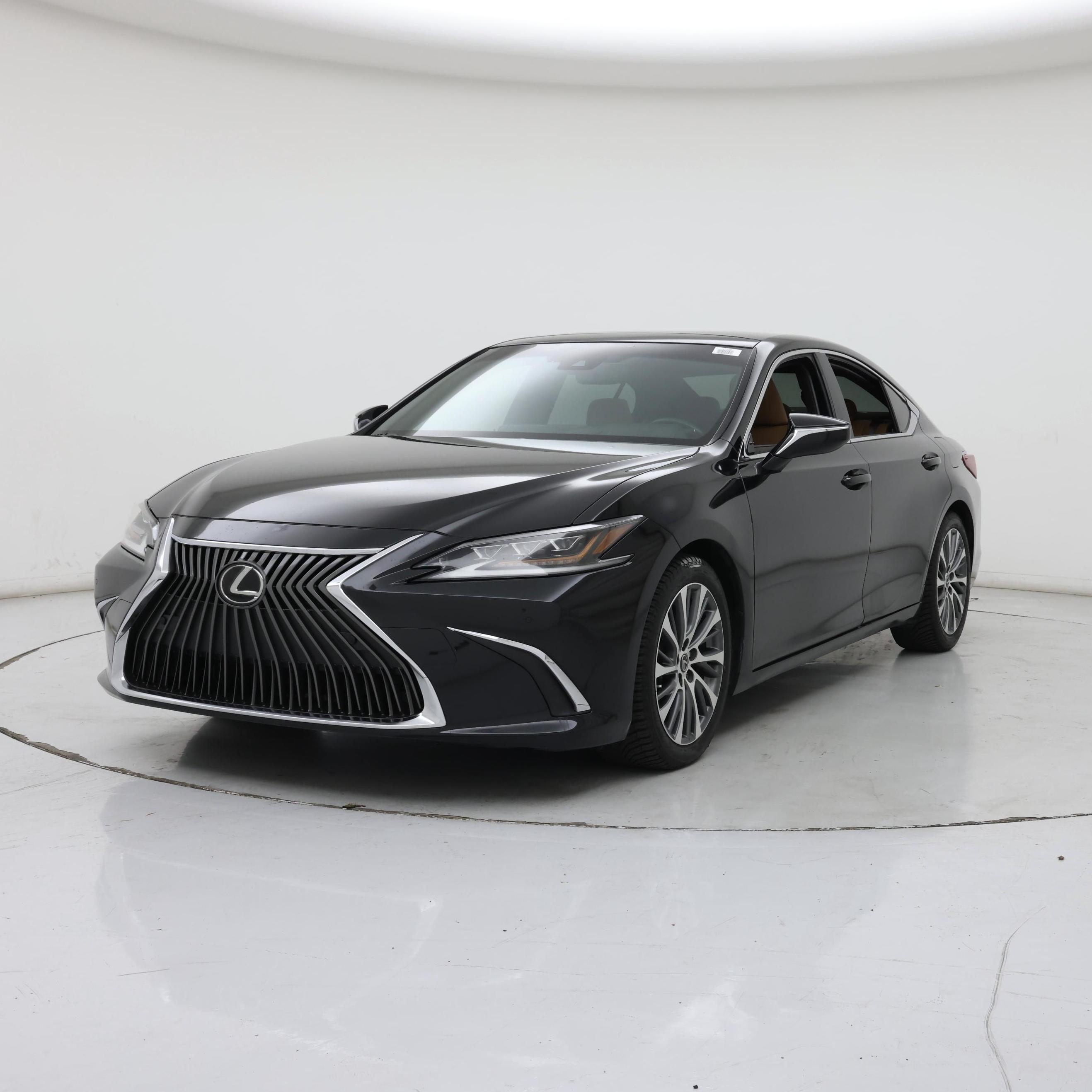 Thumbnail: 2019 Lexus ES - 4