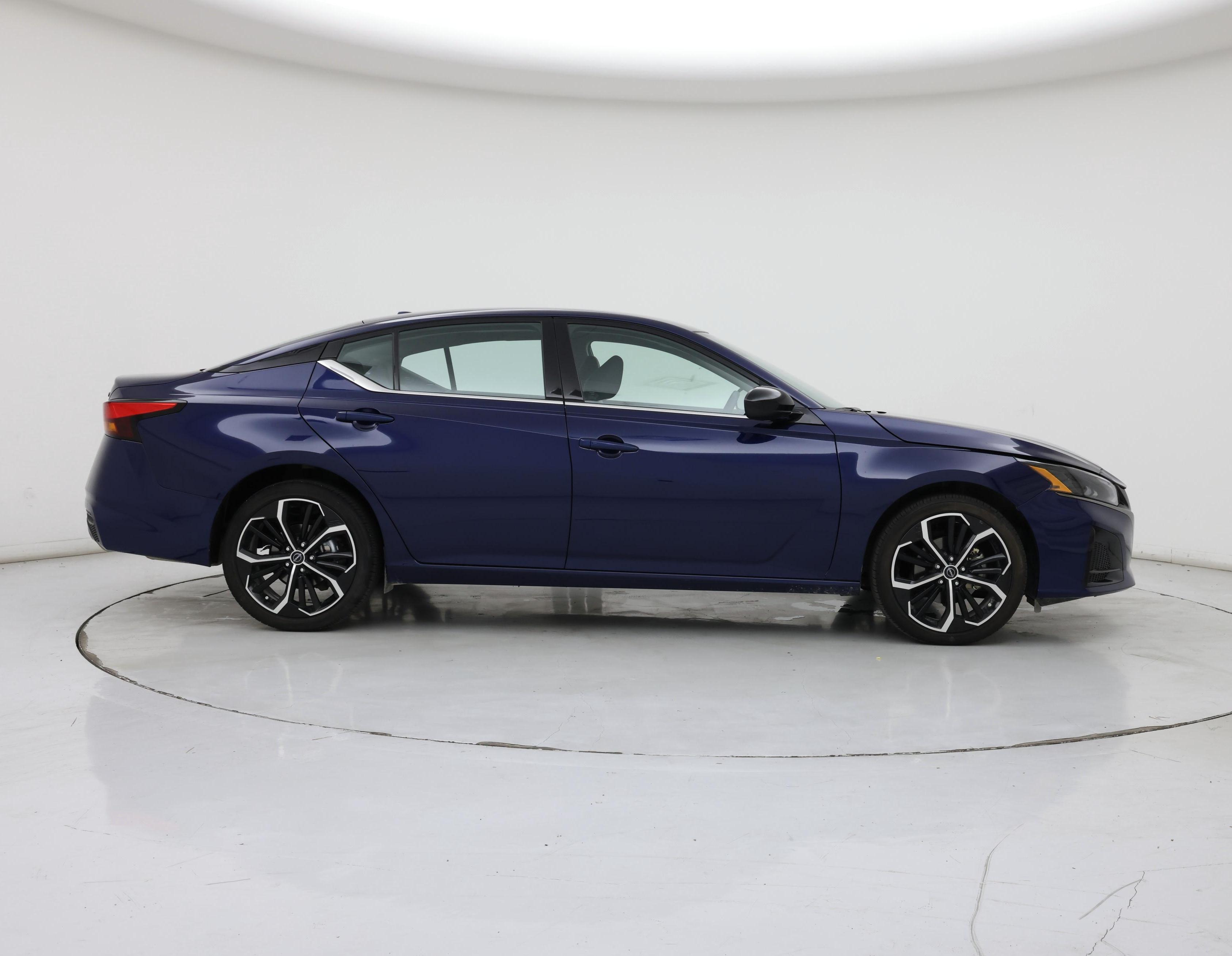 Thumbnail: 2024 Nissan Altima - 7