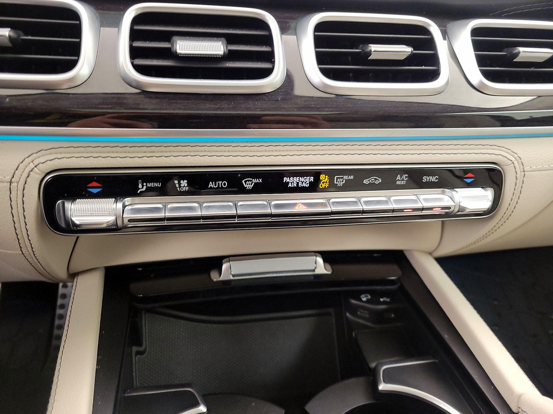 Thumbnail: 2022 Mercedes-Benz GLS - 17