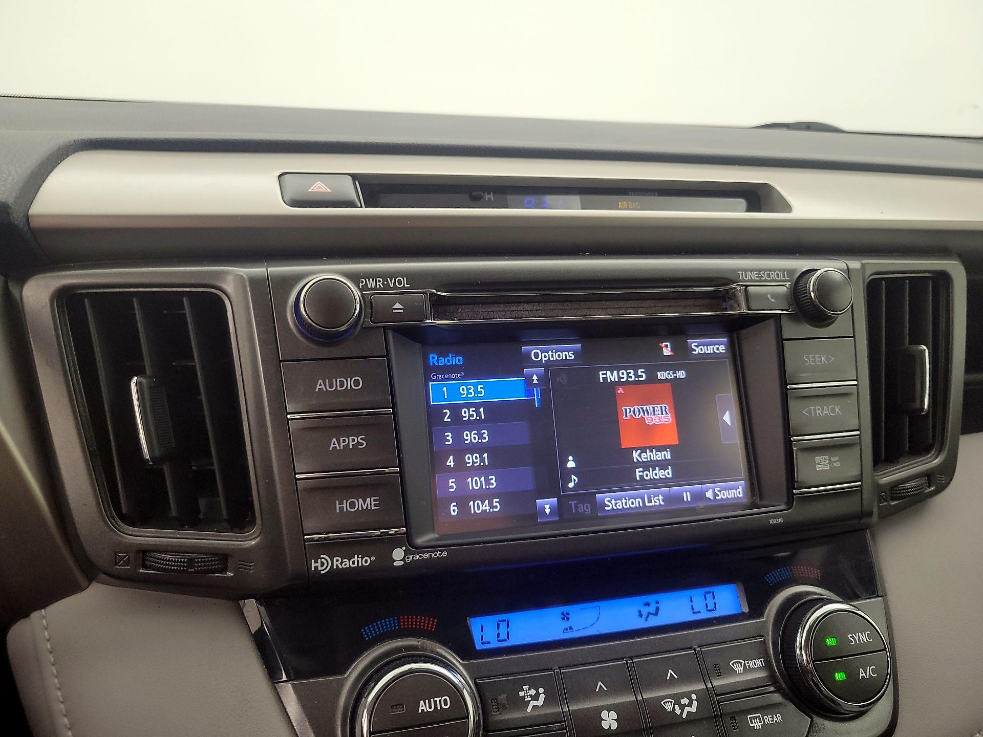 Thumbnail: 2015 Toyota RAV4 - 16