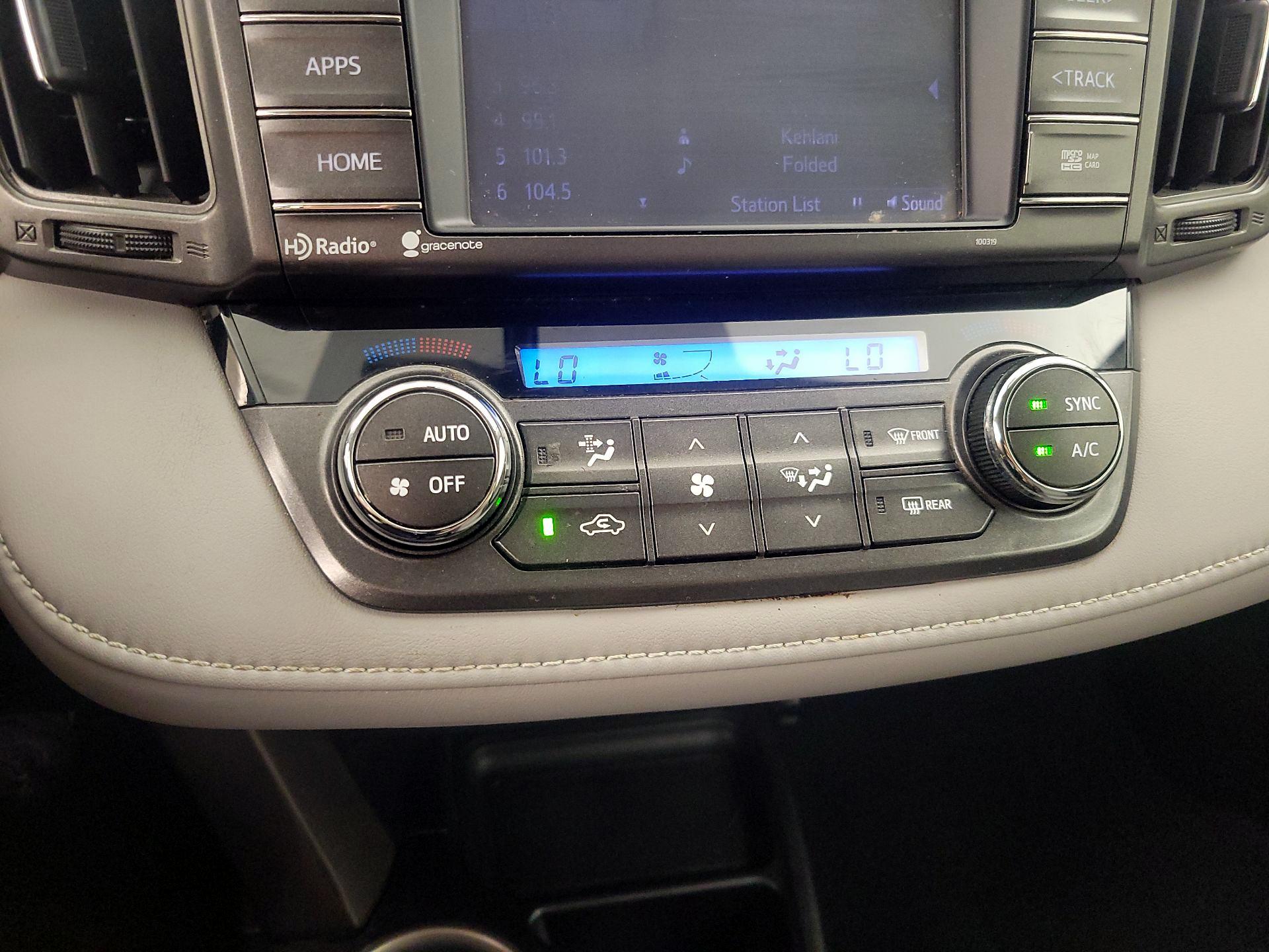 Thumbnail: 2015 Toyota RAV4 - 17