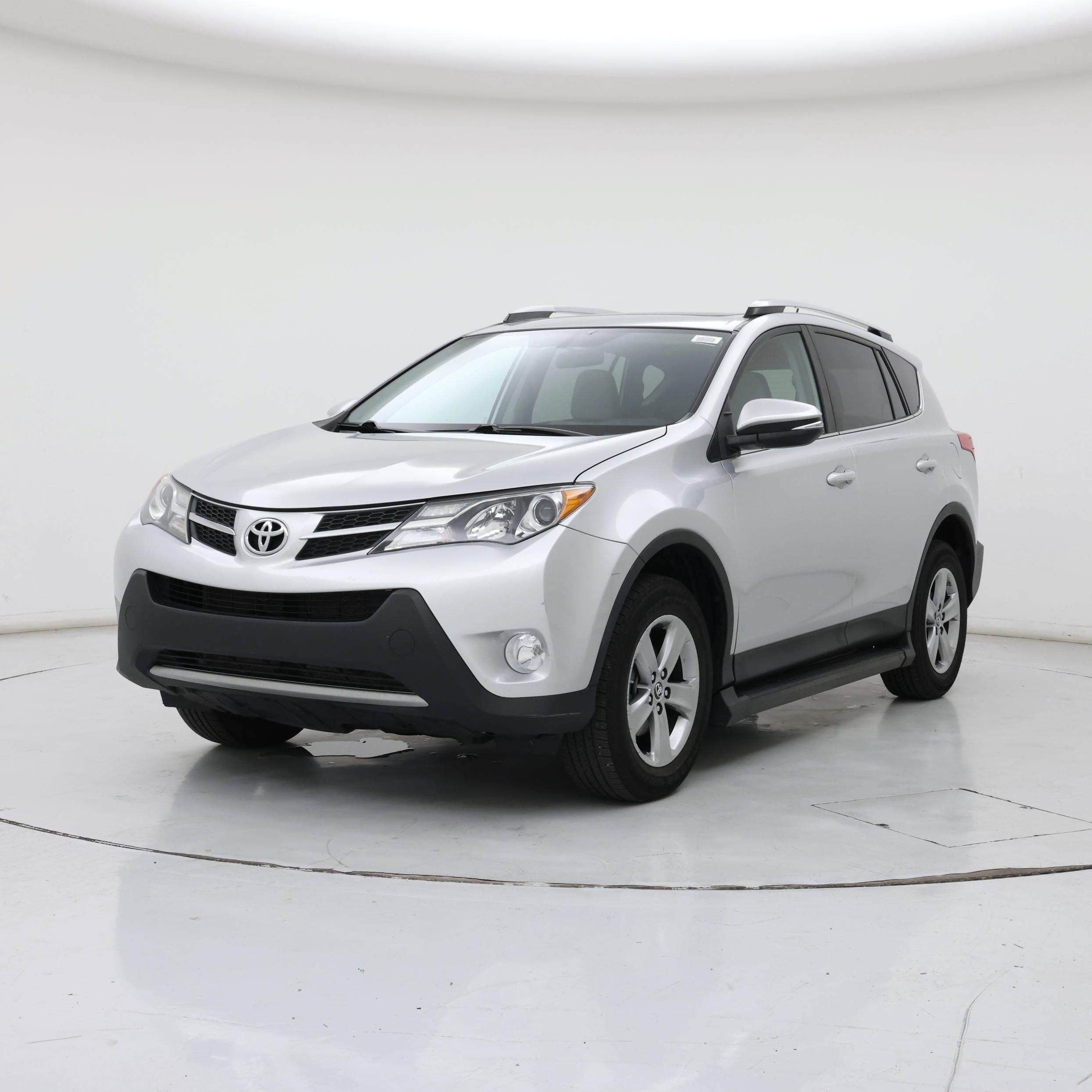 Thumbnail: 2015 Toyota RAV4 - 4