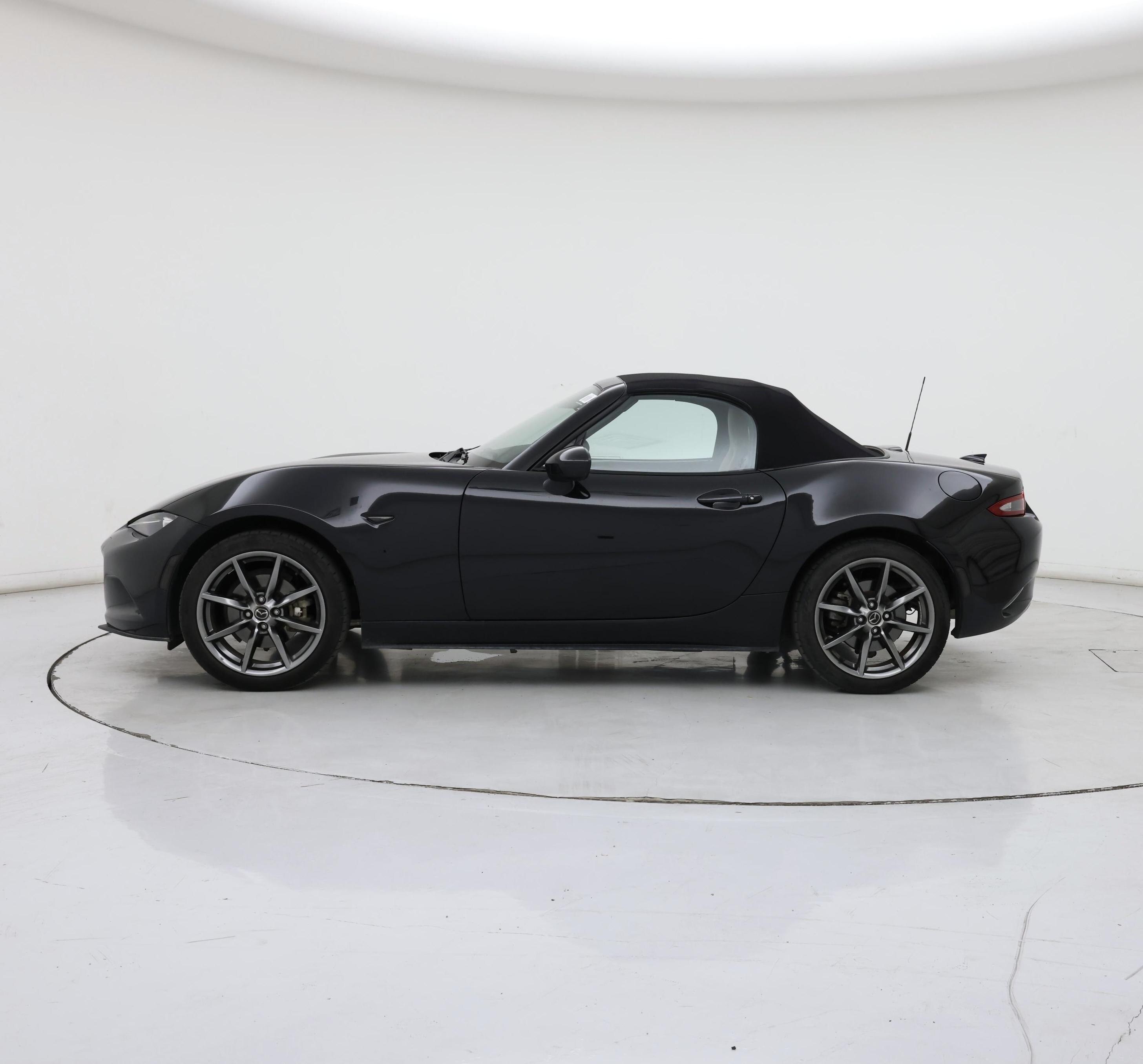 Thumbnail: 2016 Mazda MX-5 Miata - 3