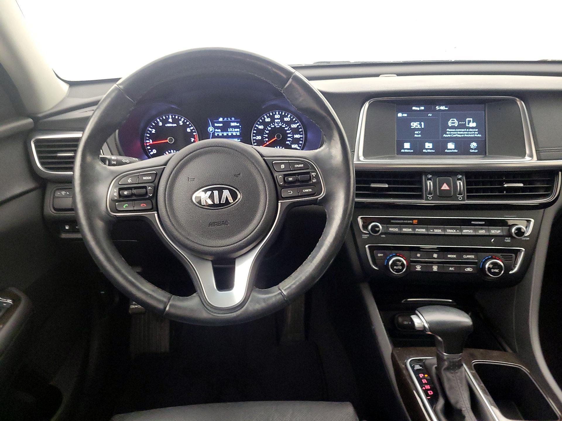 Thumbnail: 2017 Kia Optima - 10