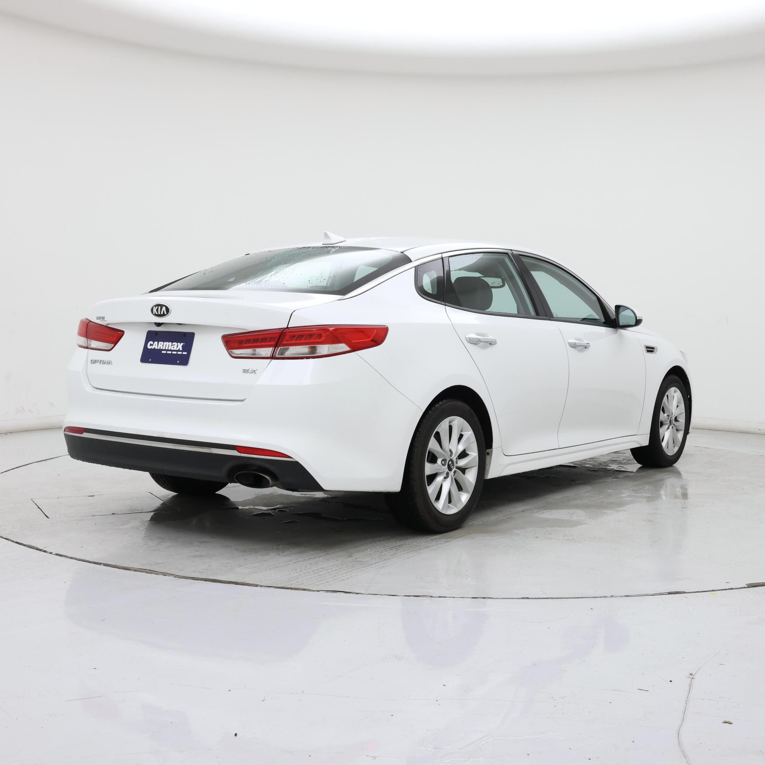 Thumbnail: 2017 Kia Optima - 8