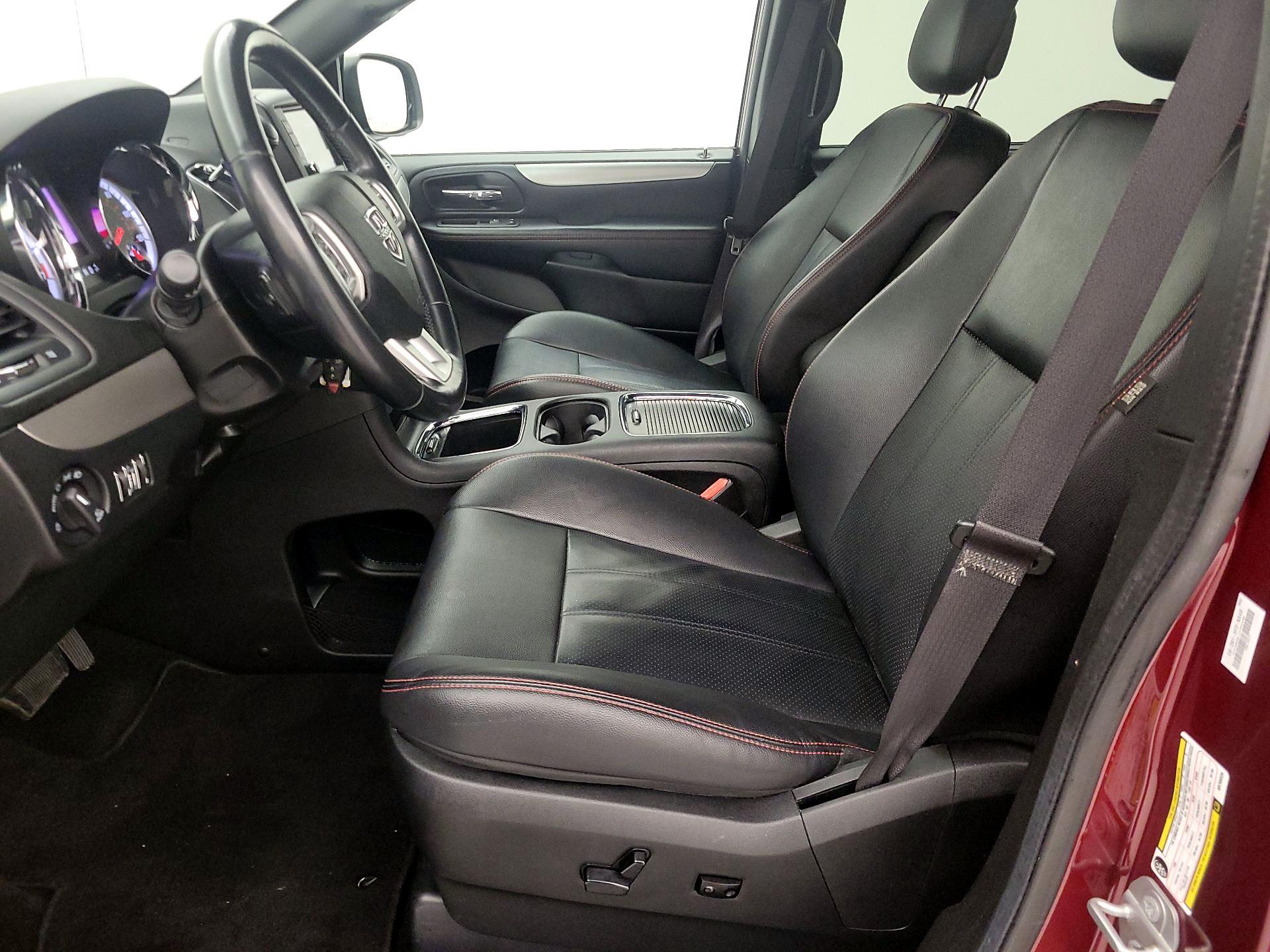 Thumbnail: 2019 Dodge Grand Caravan - 11