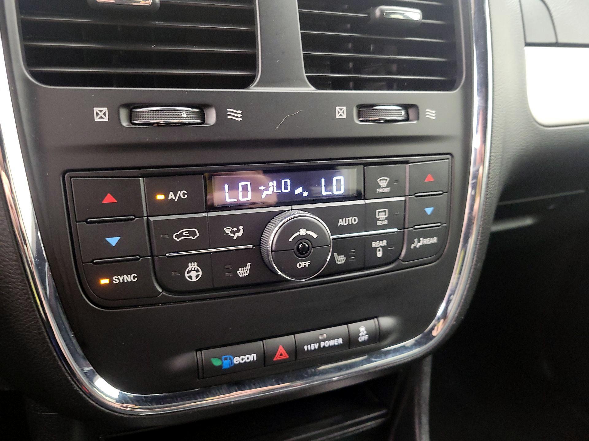 Thumbnail: 2019 Dodge Grand Caravan - 16