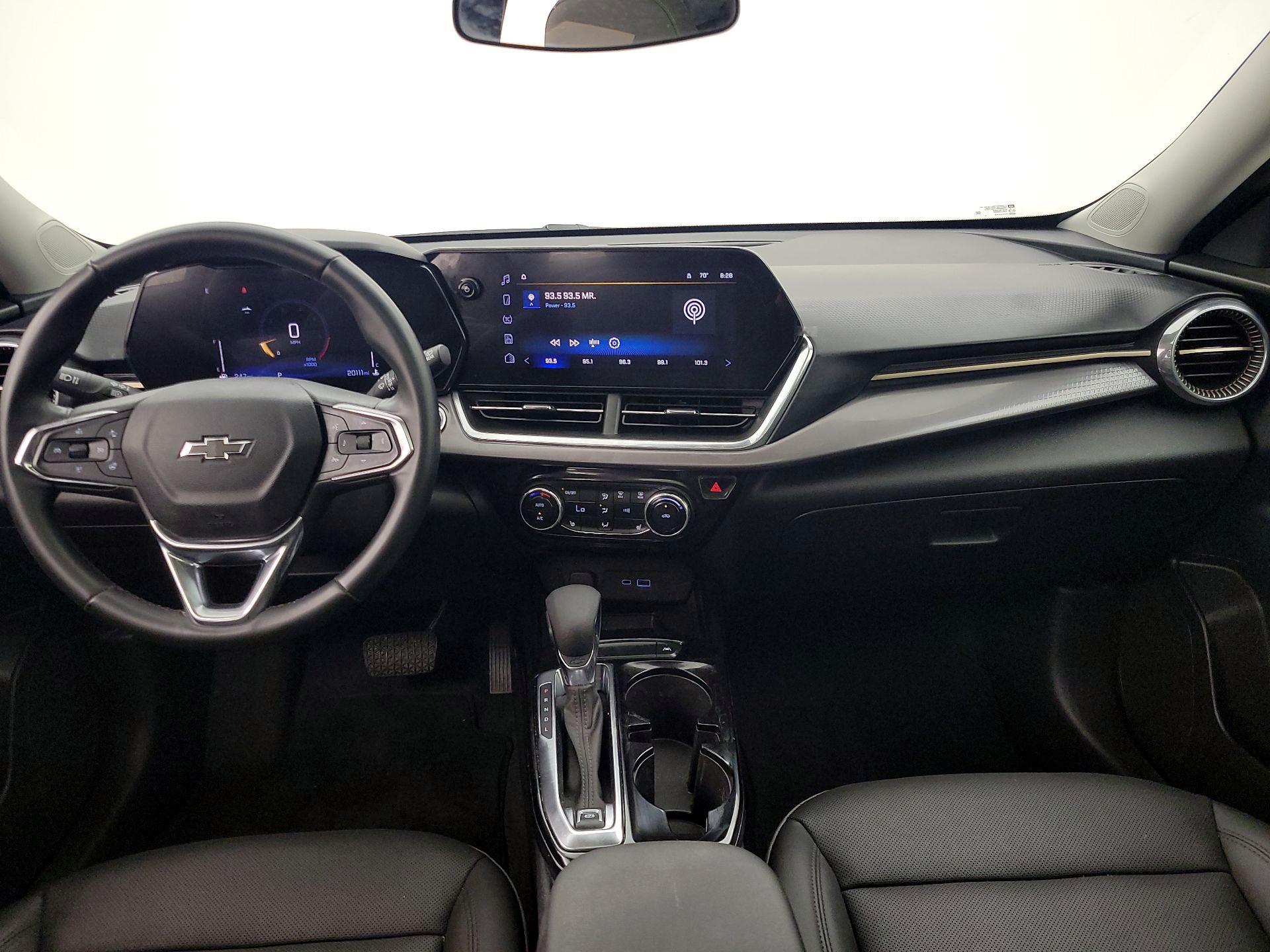 Thumbnail: 2024 Chevrolet Trax - 9