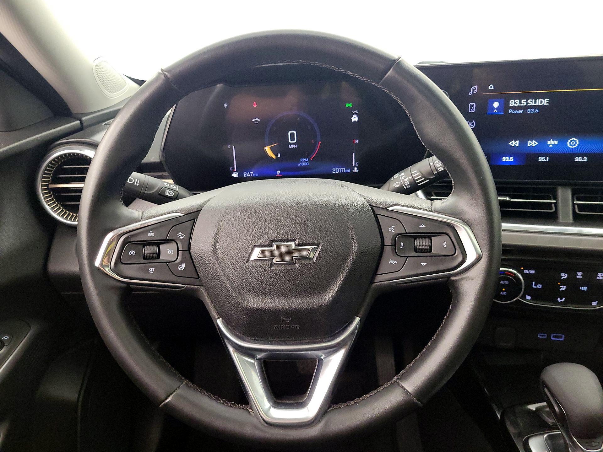 Thumbnail: 2024 Chevrolet Trax - 10