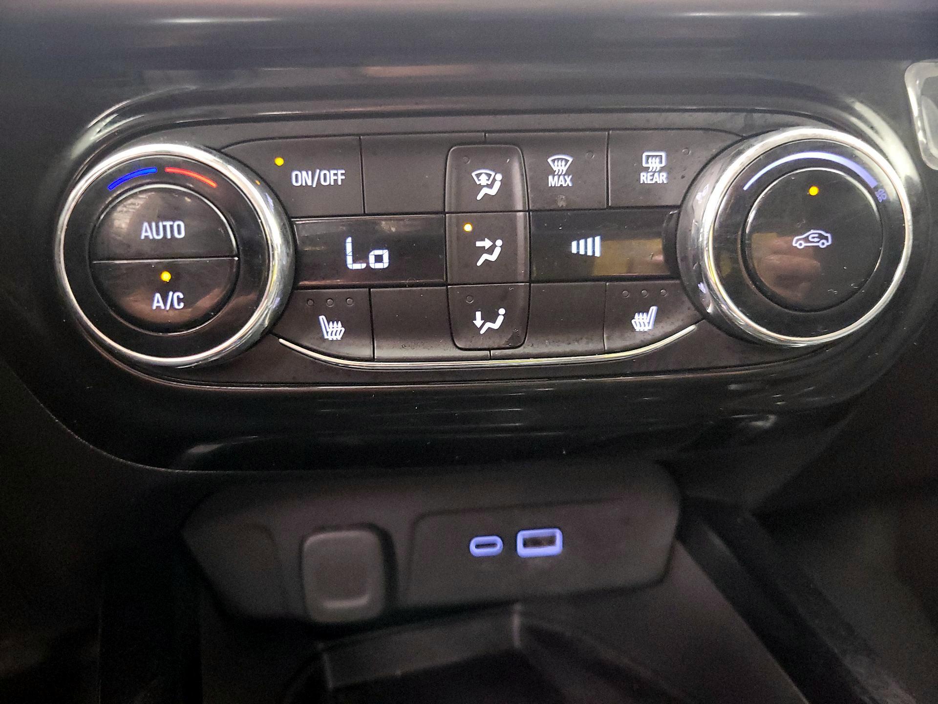 Thumbnail: 2024 Chevrolet Trax - 16