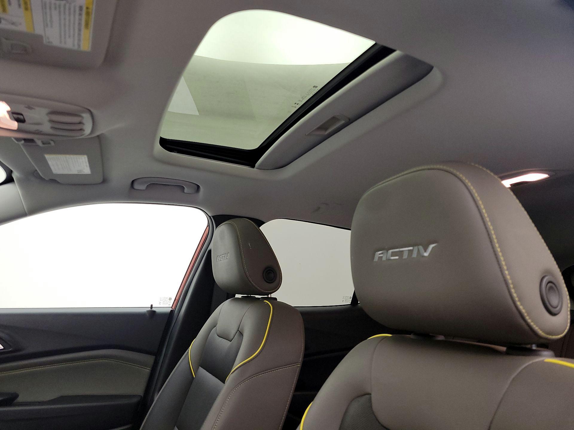 Thumbnail: 2024 Chevrolet Trax - 19