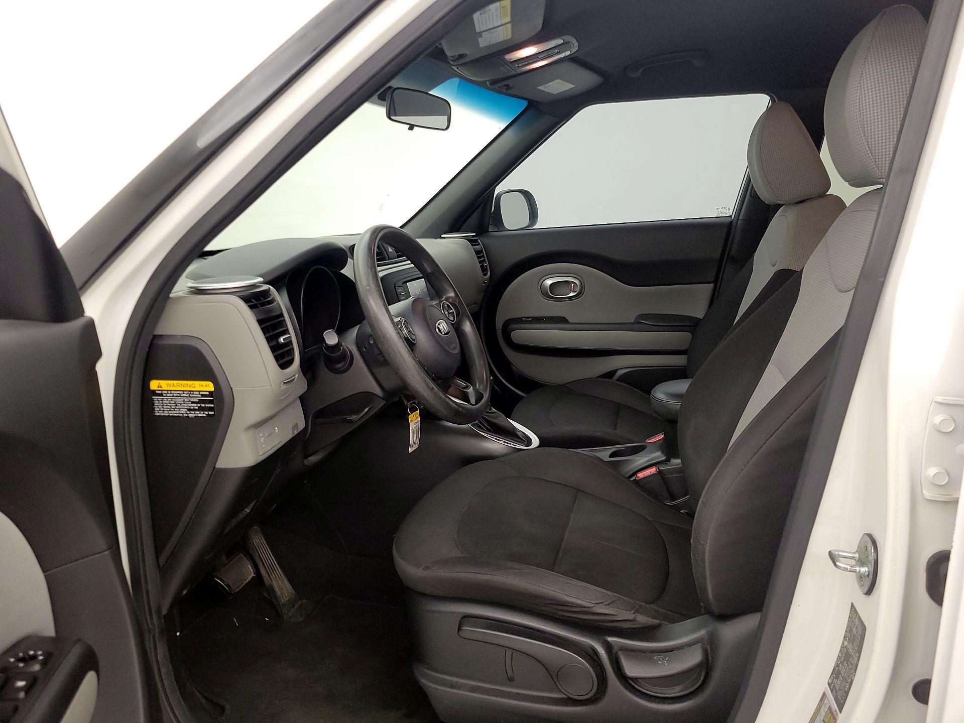 Thumbnail: 2016 Kia Soul - 11