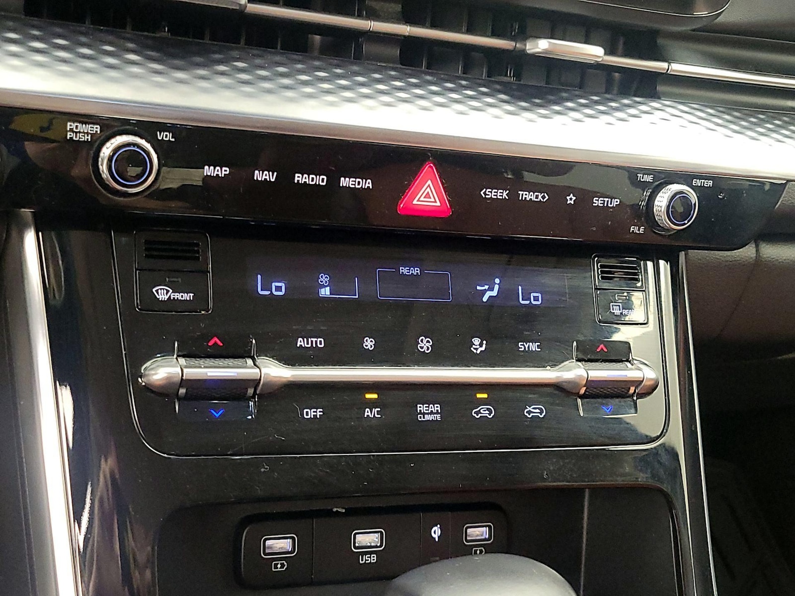 2022 Kia Carnival SX Prestige - Photo 18