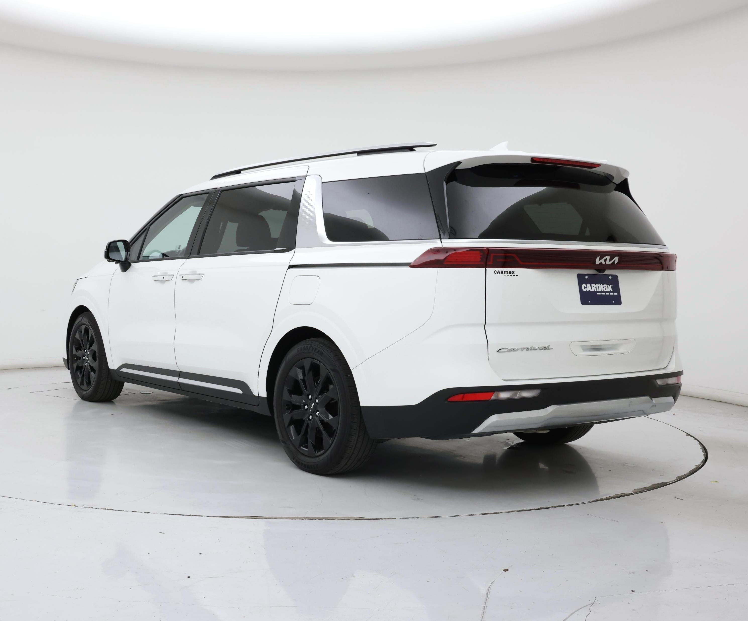 Thumbnail: 2022 Kia Carnival - 2