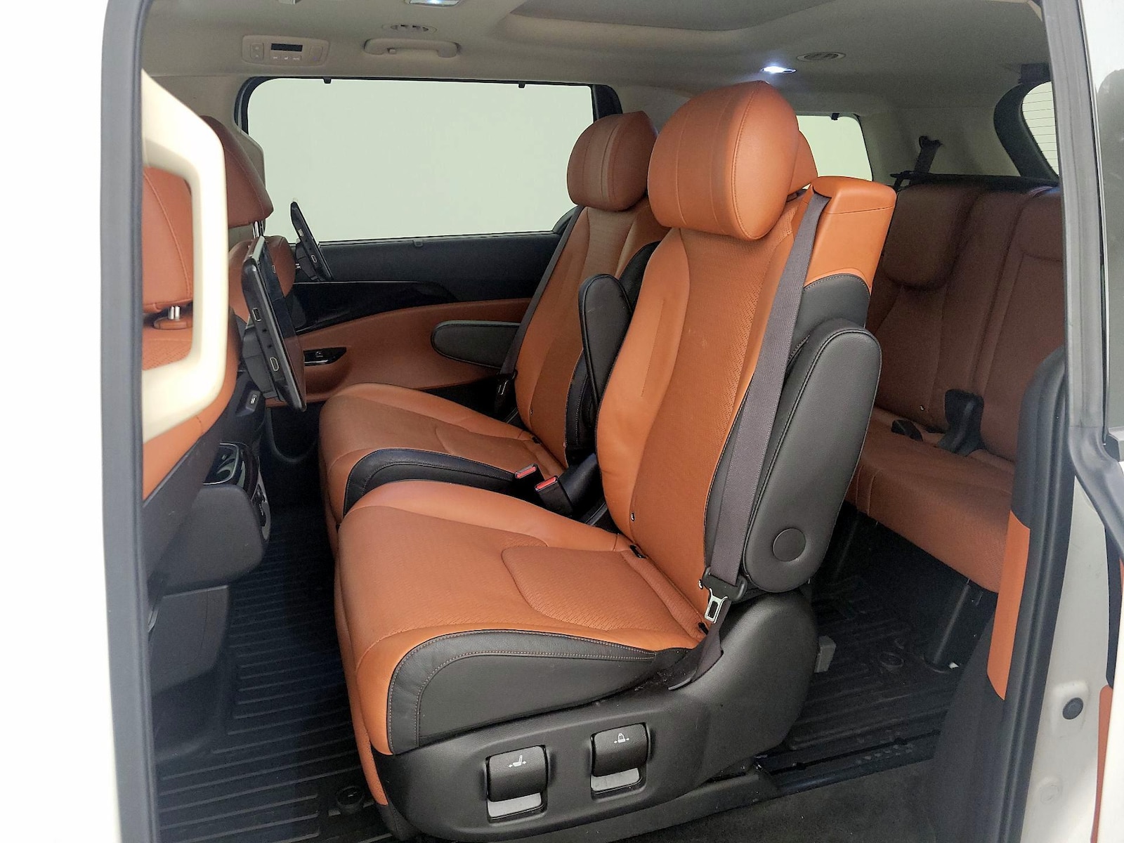 2022 Kia Carnival SX Prestige - Photo 22