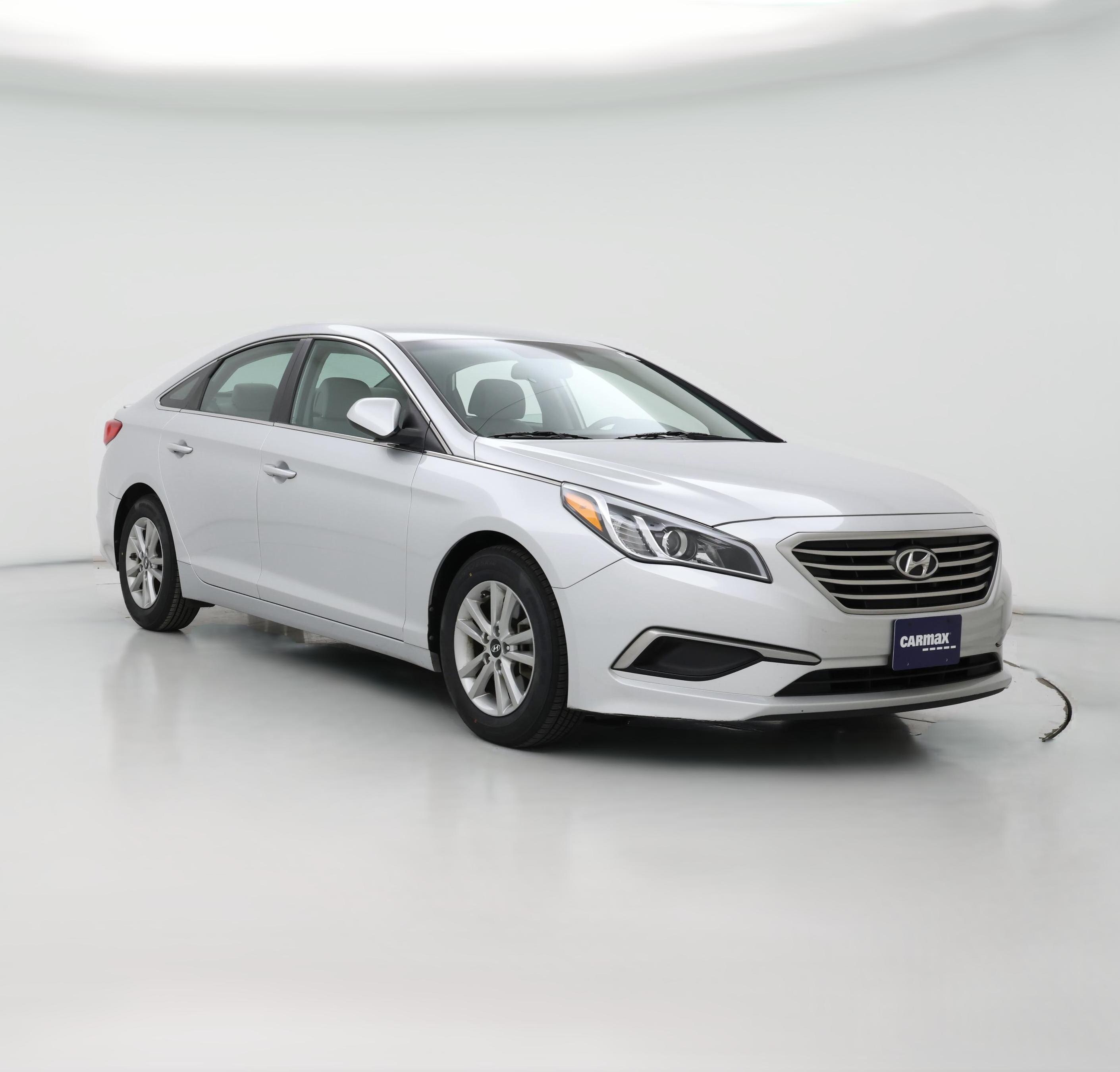 Thumbnail: 2016 Hyundai Sonata - 1