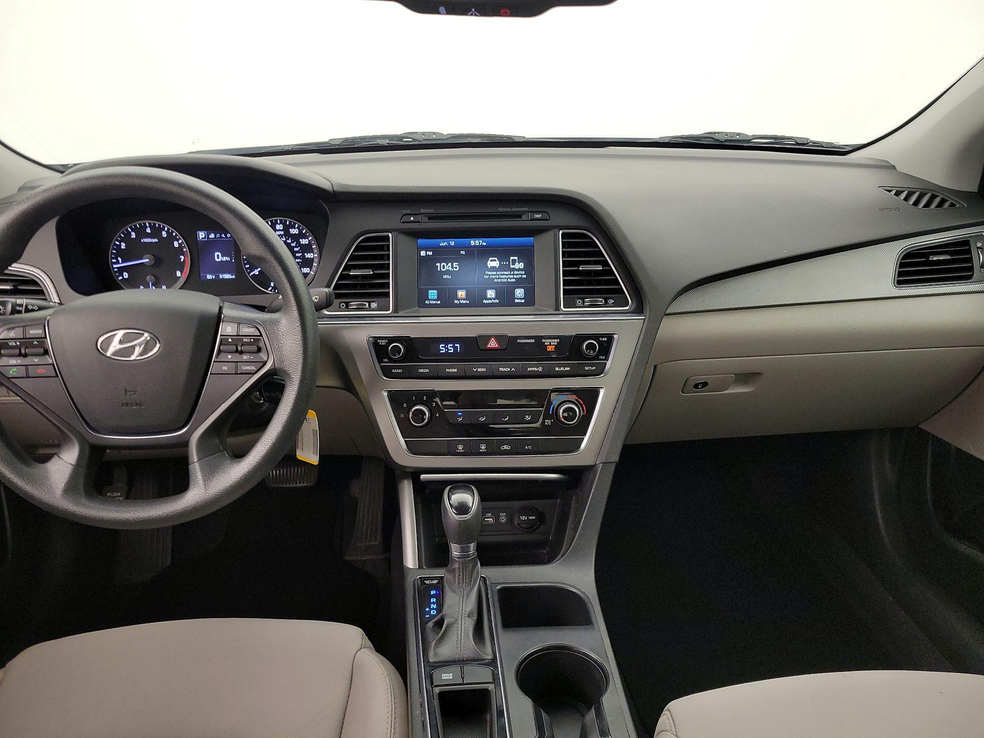 Thumbnail: 2016 Hyundai Sonata - 9