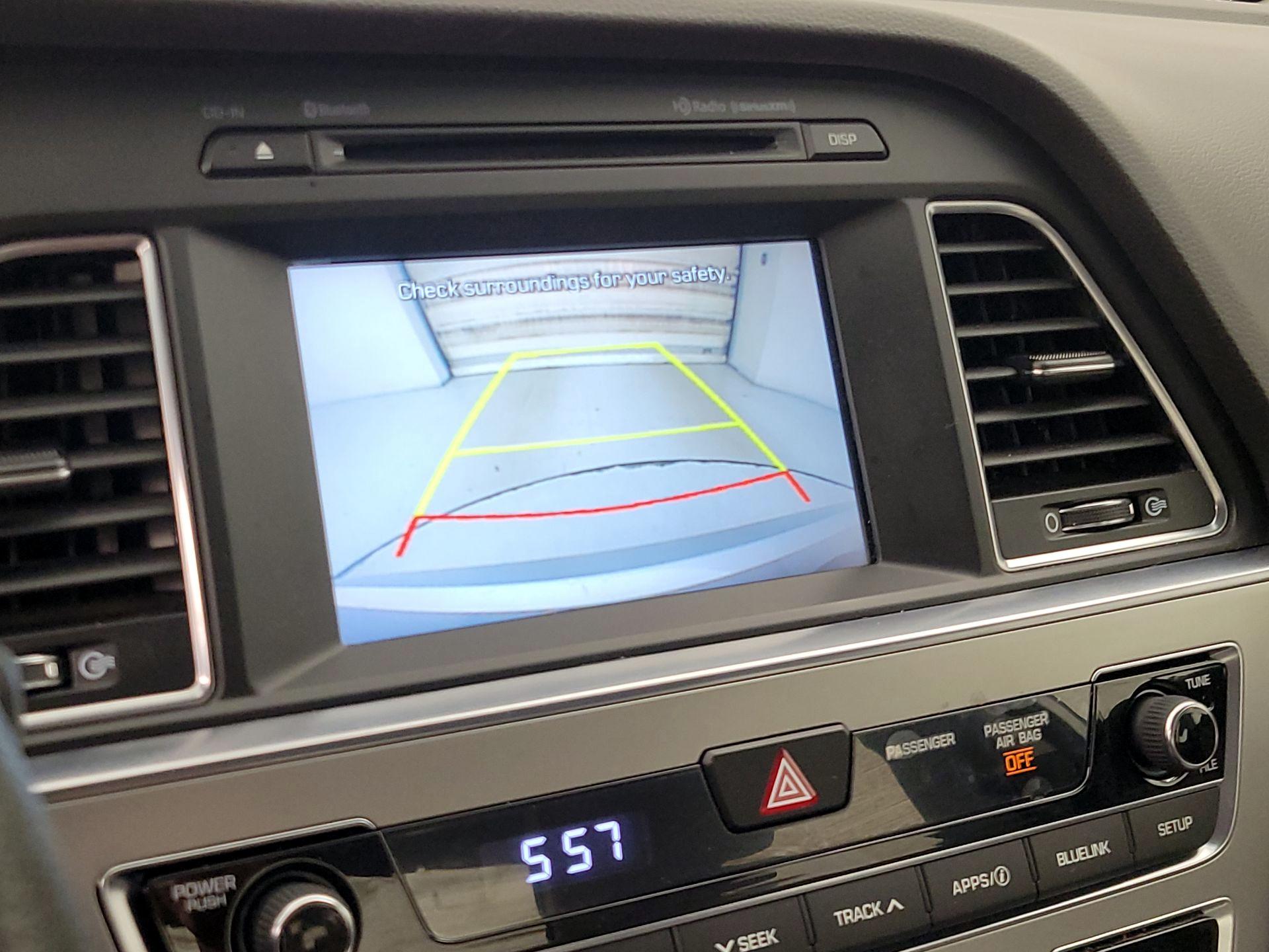 Thumbnail: 2016 Hyundai Sonata - 14