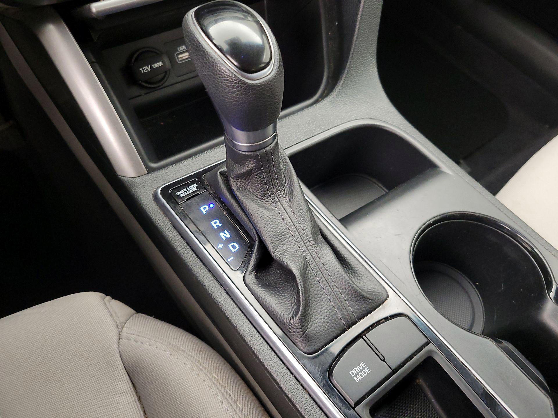 Thumbnail: 2016 Hyundai Sonata - 17