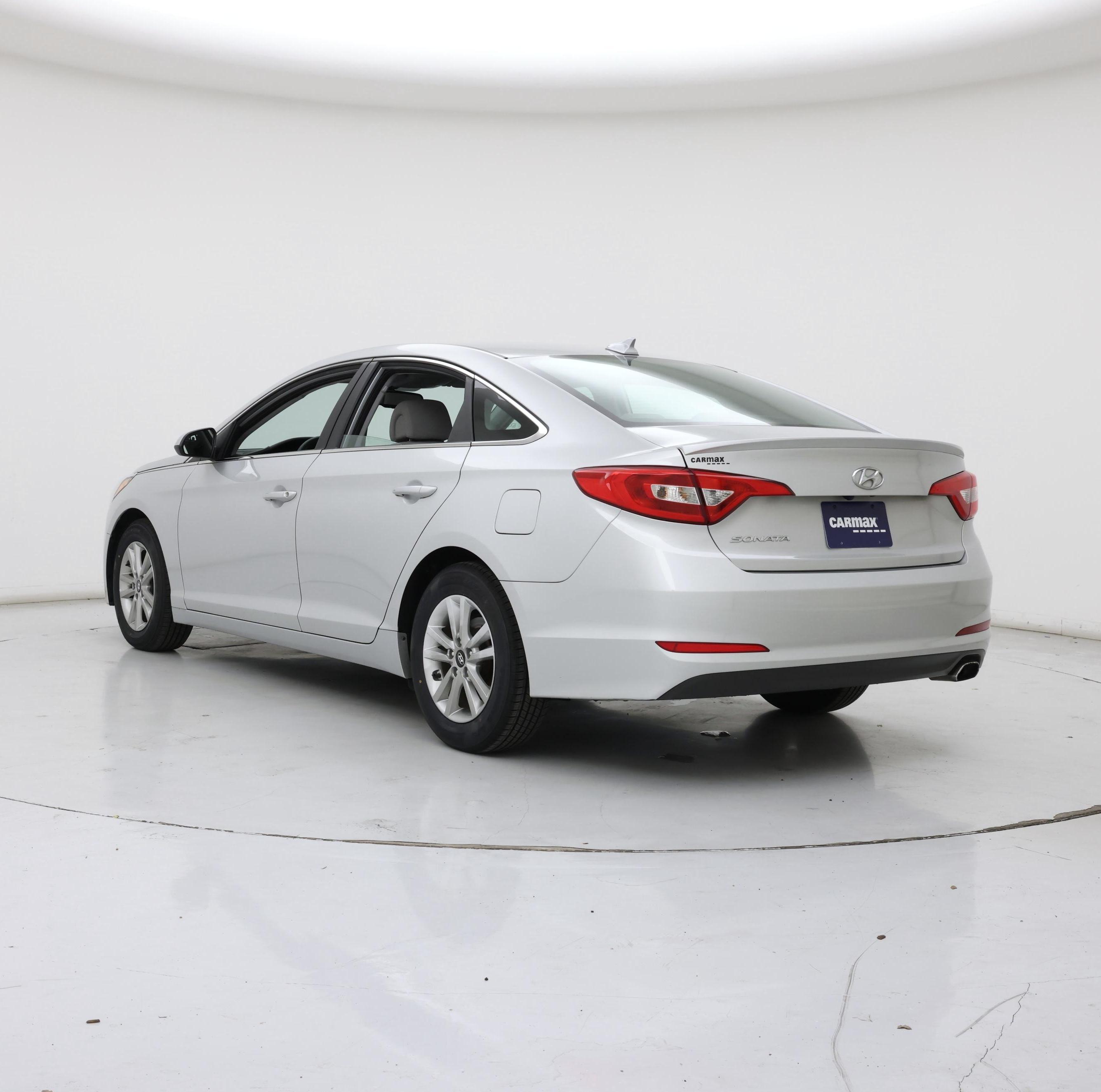 Thumbnail: 2016 Hyundai Sonata - 2