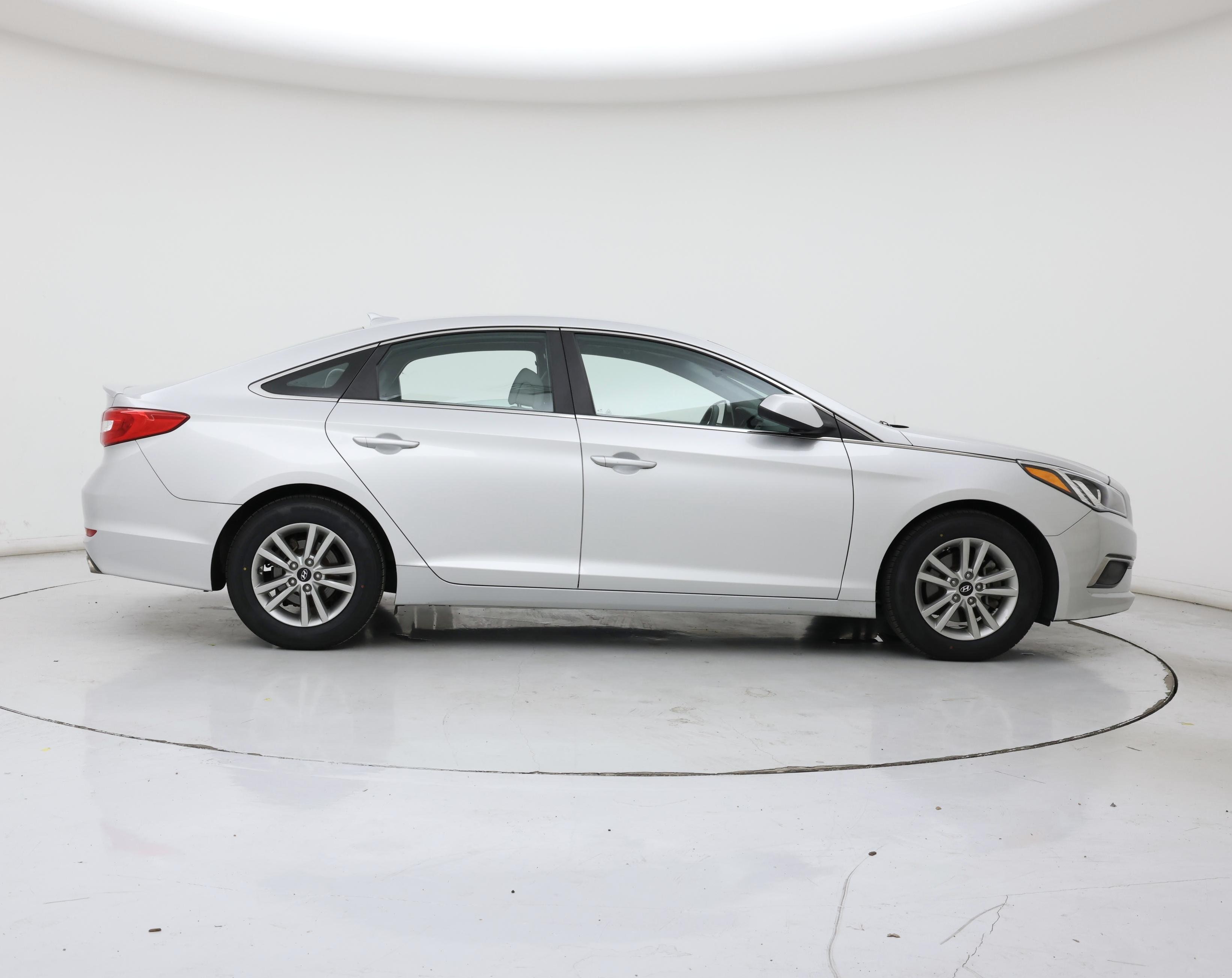 Thumbnail: 2016 Hyundai Sonata - 7