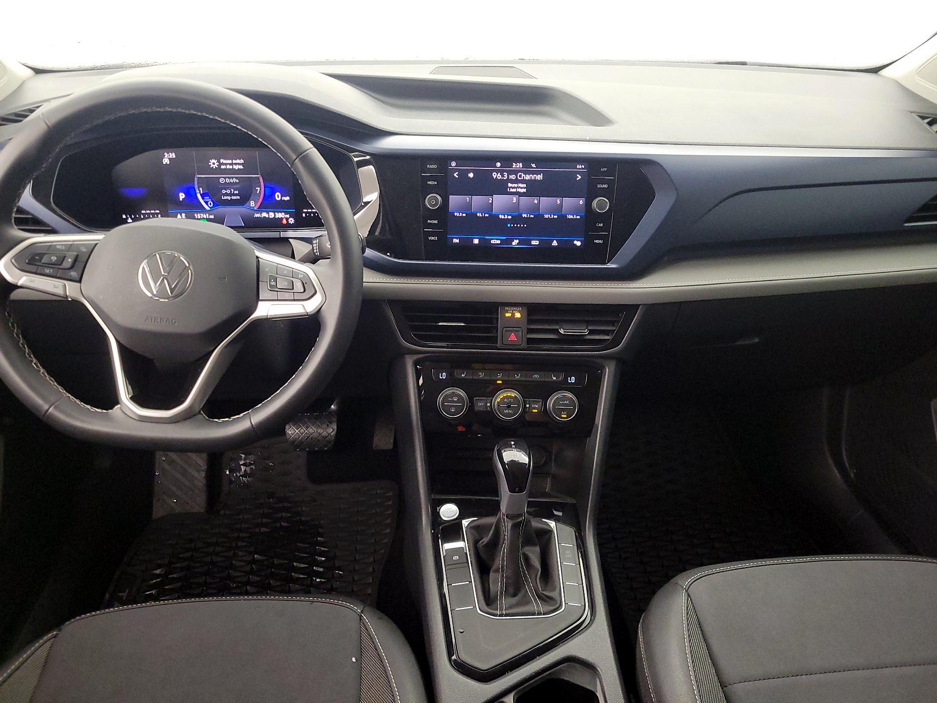 Thumbnail: 2024 Volkswagen Taos - 9