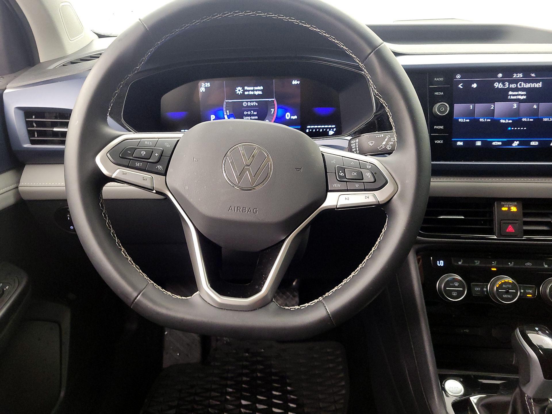 Thumbnail: 2024 Volkswagen Taos - 10