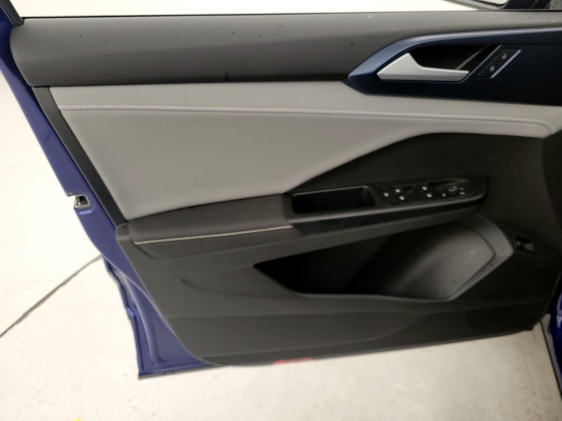 Thumbnail: 2024 Volkswagen Taos - 12