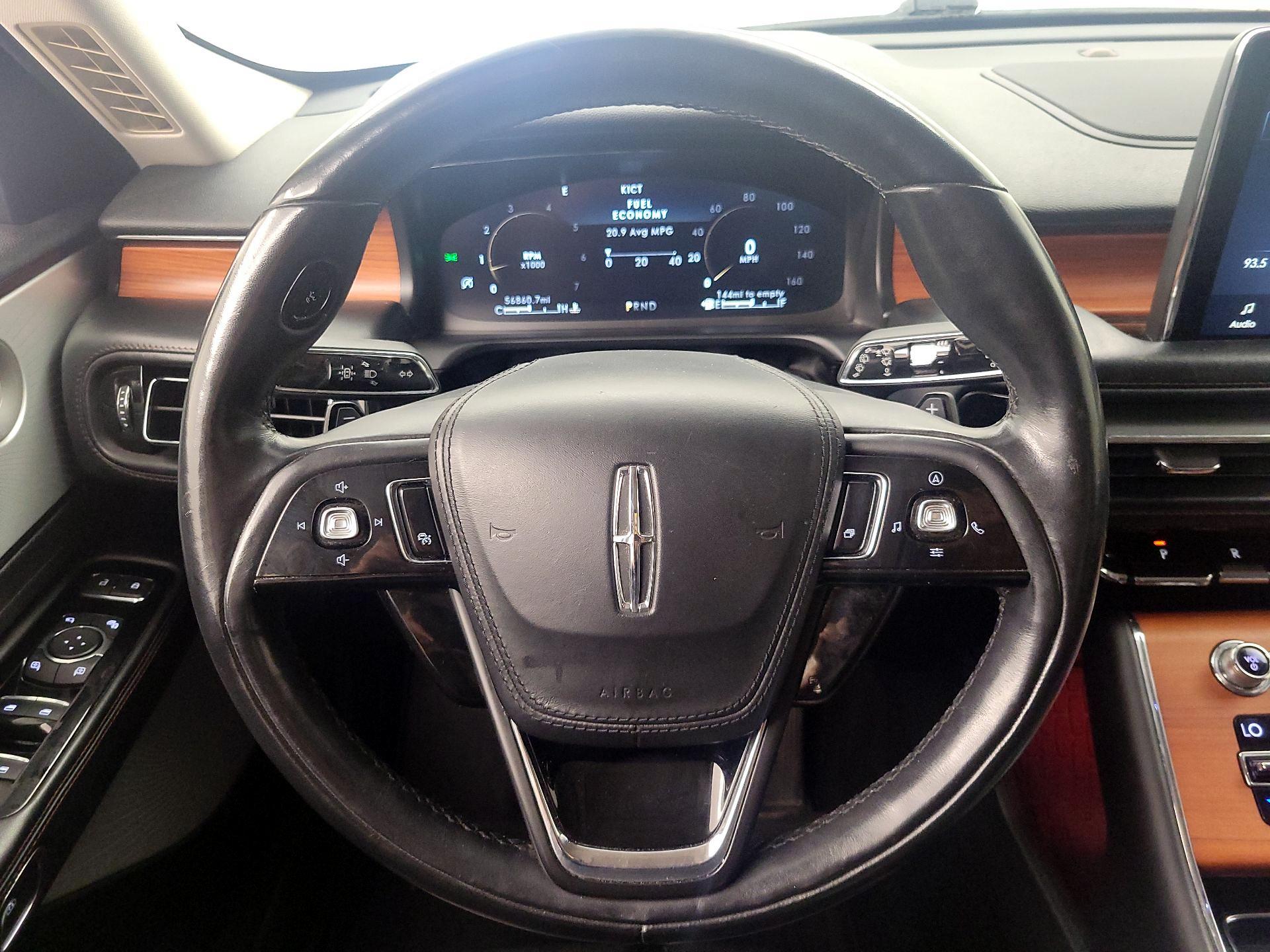 Thumbnail: 2020 Lincoln Aviator - 10