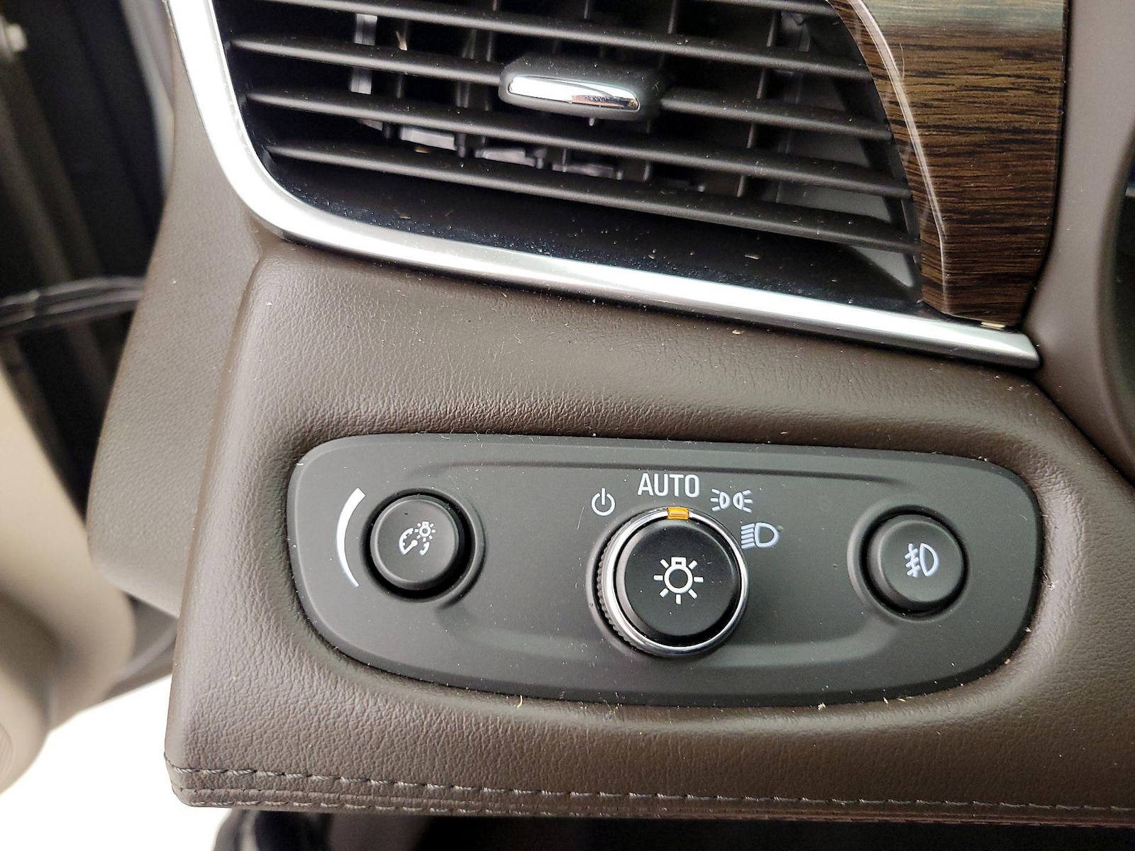 2017 Buick LaCrosse Essence - Photo 14
