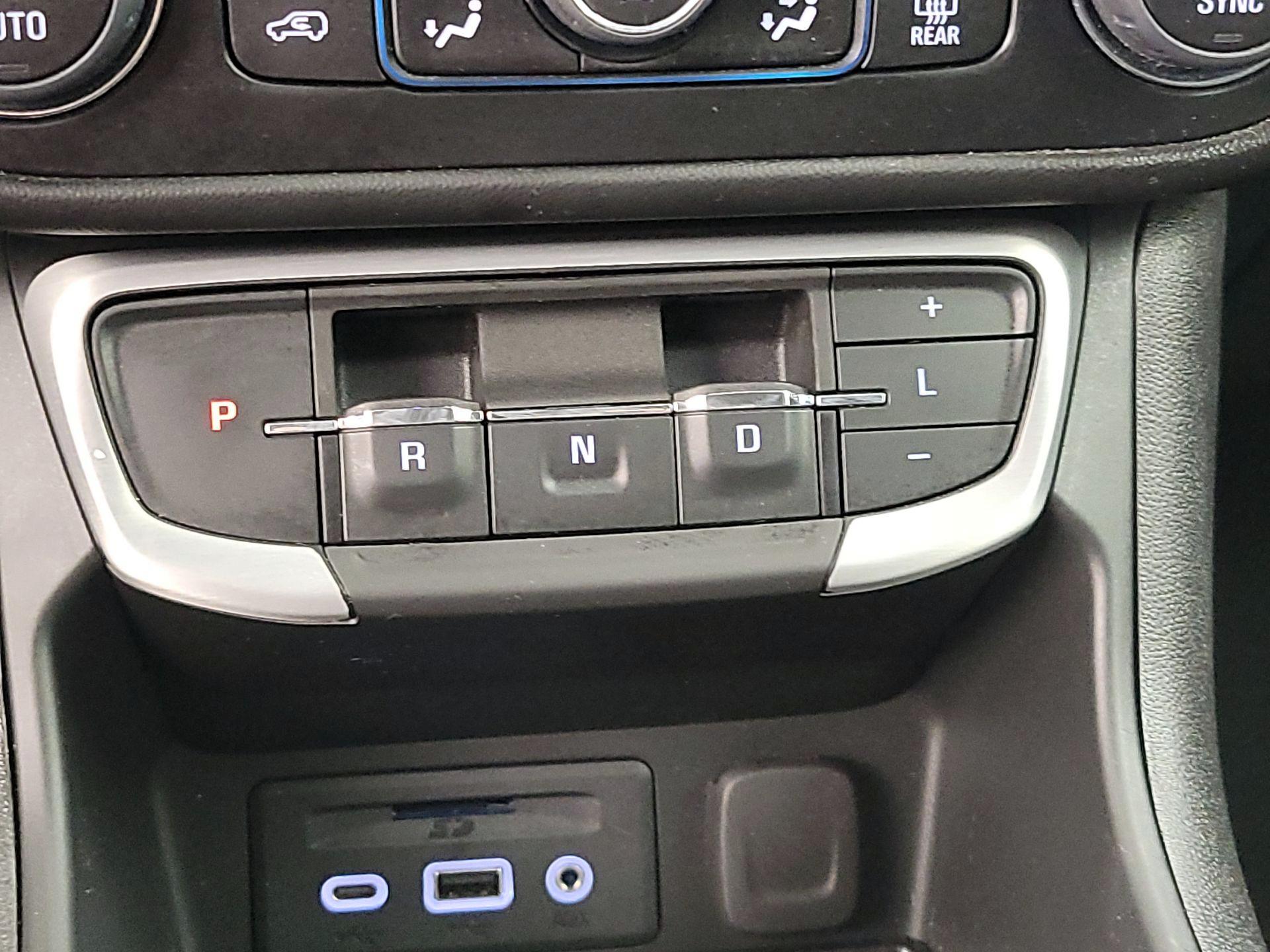 Thumbnail: 2022 GMC Terrain - 17